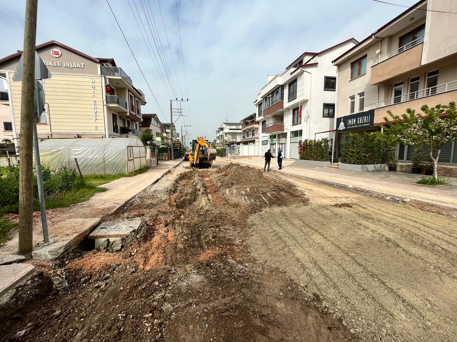 BAŞİSKELE BARBAROS MAHALLESİNDE ÜSTYAPI ÇALIŞMALARI YAPILIYOR