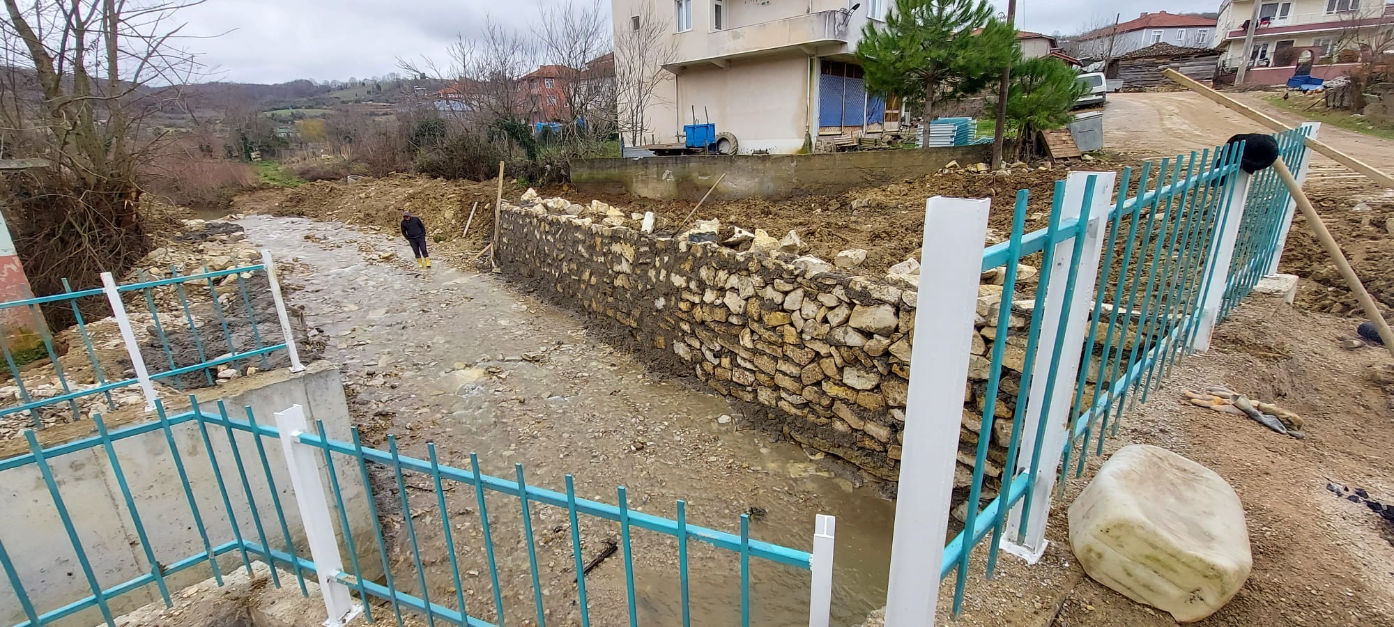 KANDIRA PINARLI DERESİNDE ISLAH ÇALIŞMALARI GERÇEKLEŞTİRİLDİ