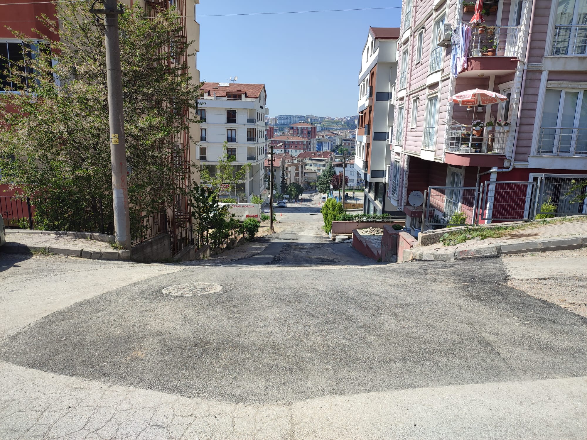 GEBZE BARIŞ MAHALLESİNDE ÜSTYAPI ÇALIŞMALARI YAPILIYOR