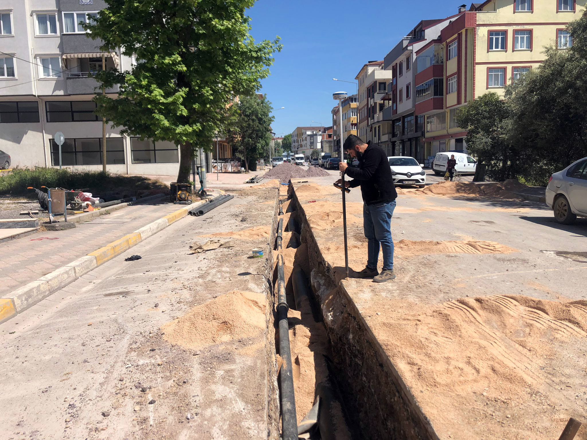 KÖRFEZ’DE 4 MAHALLEDE ALTYAPI ÇALIŞMALARI YAPILIYOR