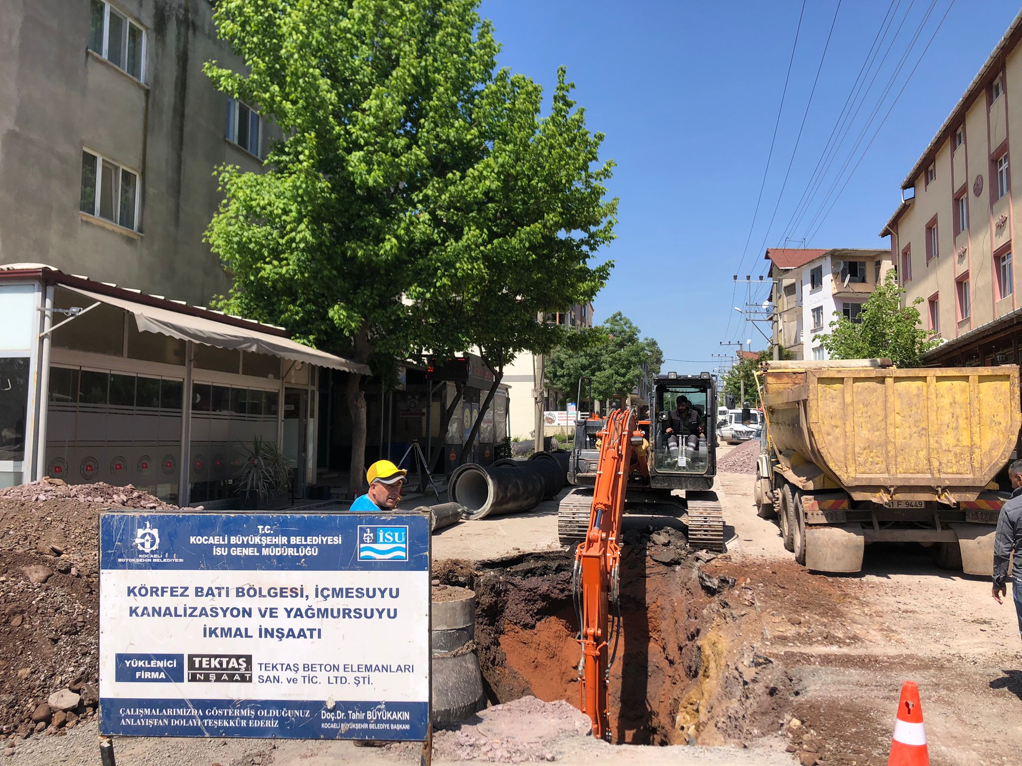 KÖRFEZ’DE 4 MAHALLEDE ALTYAPI ÇALIŞMALARI YAPILIYOR