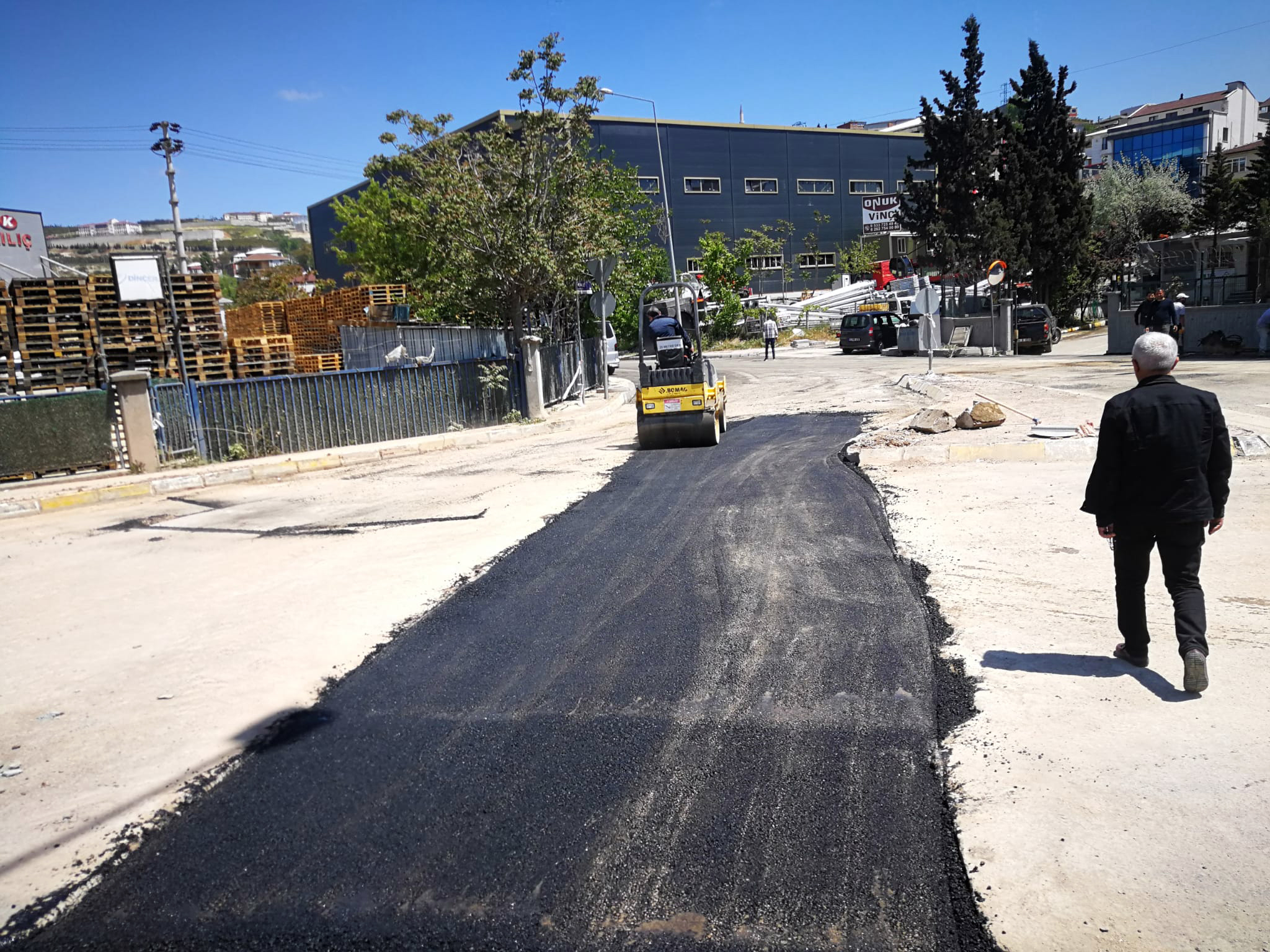 DİLOVASI’NDA ÜSTYAPI ÇALIŞMALARI YAPILIYOR