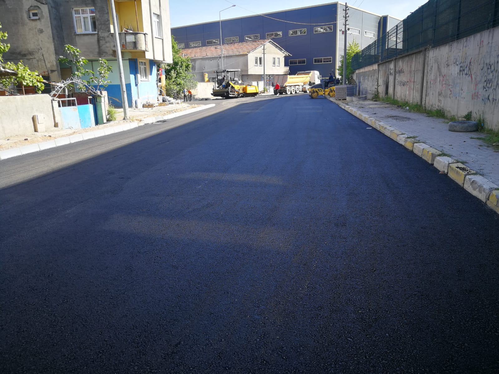 DİLOVASI’NDA ÜSTYAPI ÇALIŞMALARI YAPILIYOR