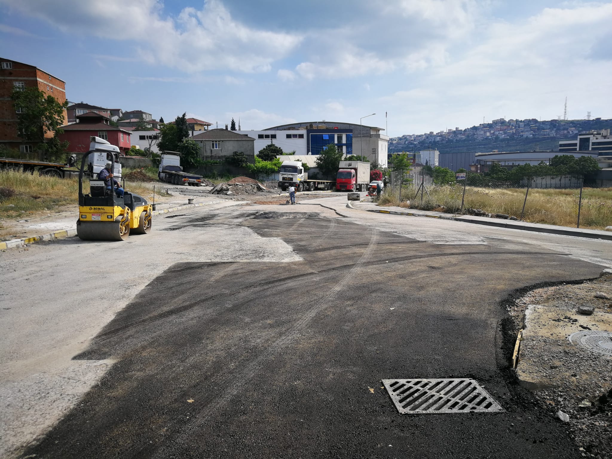 KOCAELİ GENELİNDE YOĞUN ÜSTYAPI ÇALIŞMALARI YAPILIYOR