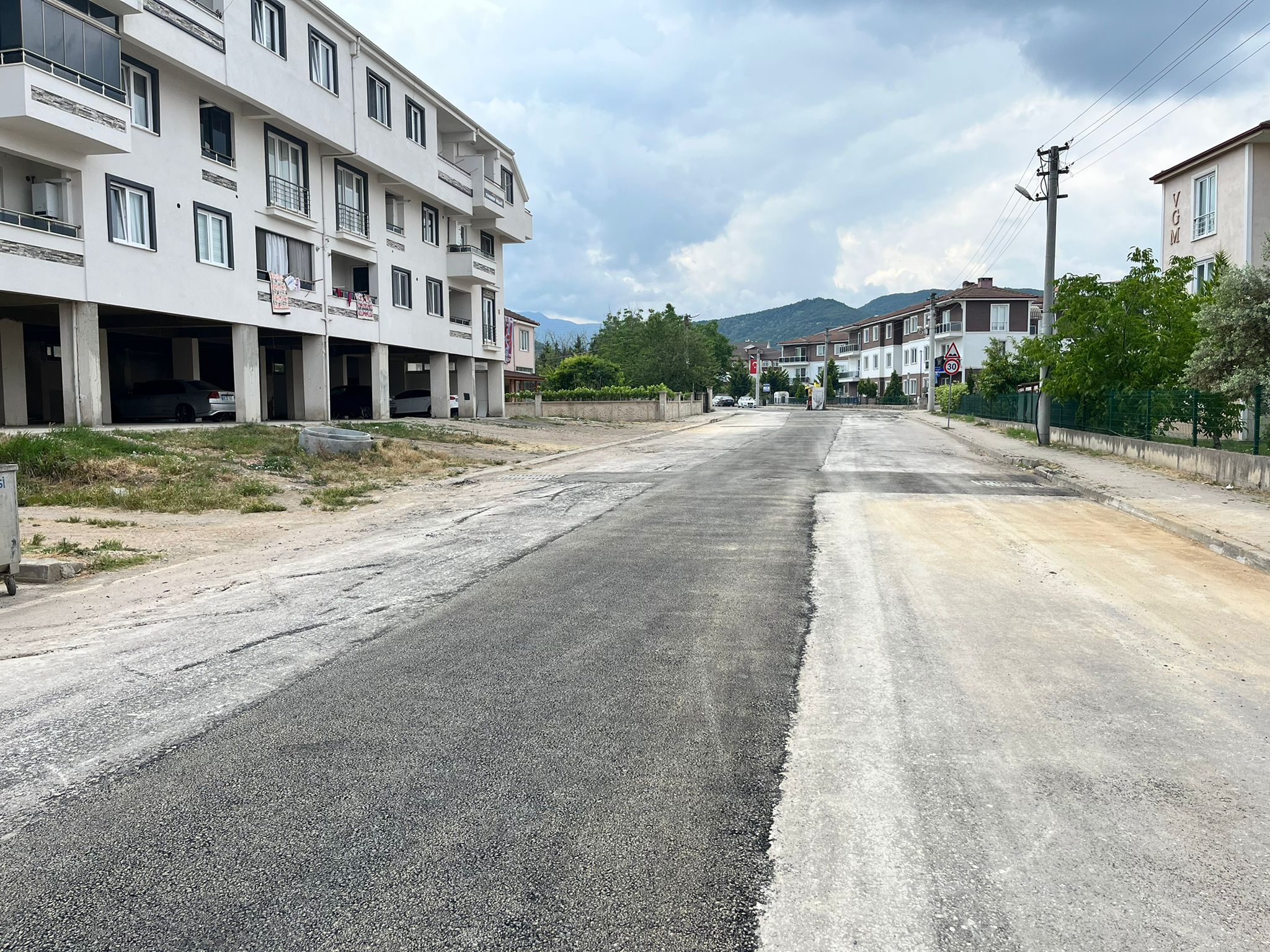 KOCAELİ GENELİNDE YOĞUN ÜSTYAPI ÇALIŞMALARI YAPILIYOR