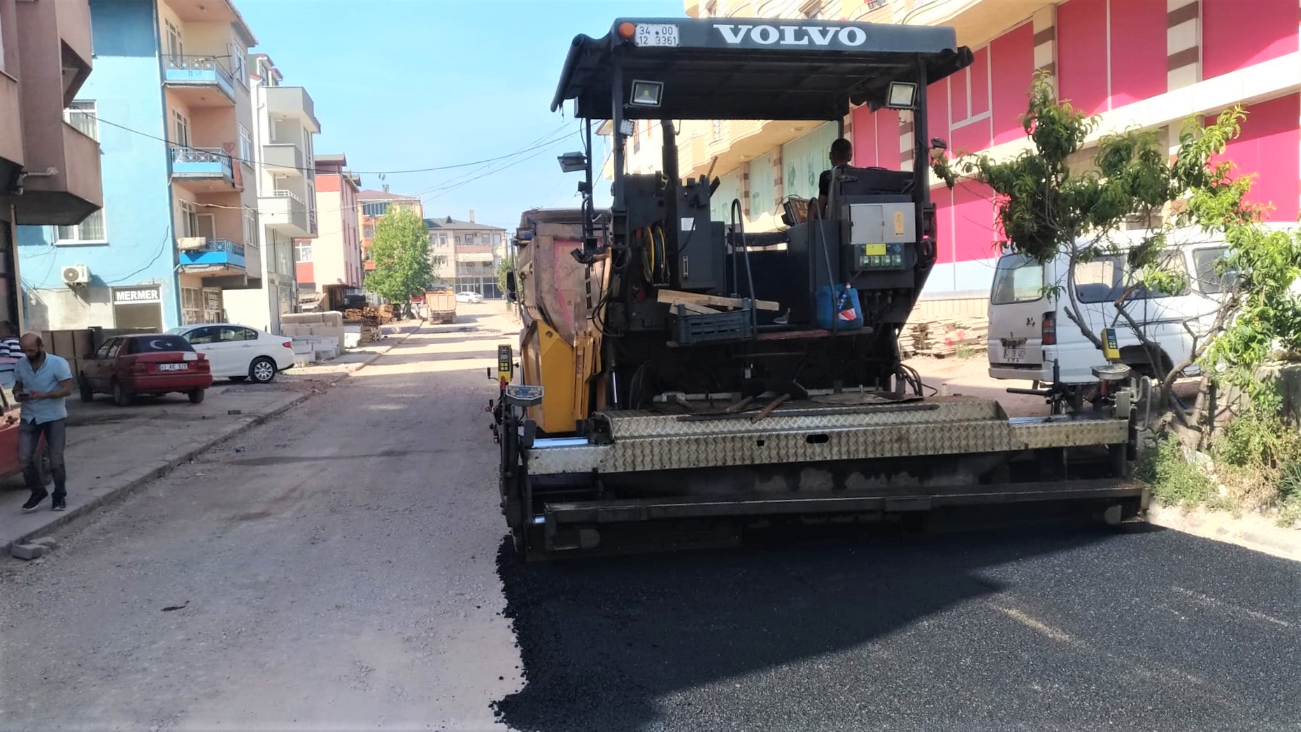 KÖRFEZ’DE 4 MAHALLEDE ÜSTYAPI ÇALIŞMALARI YAPILIYOR