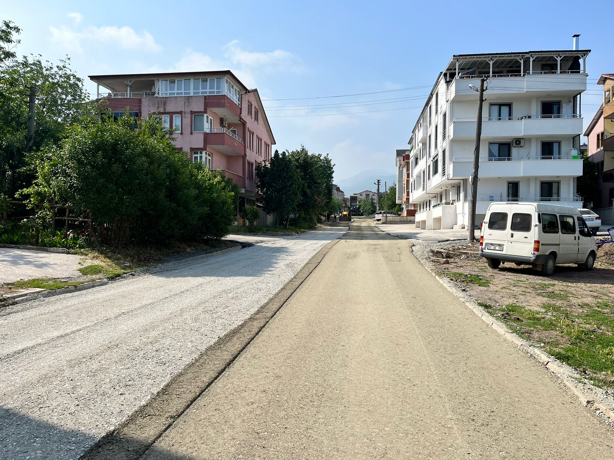 BAŞİSKELE BARBAROS MAHALLESİ’NDE ÜSTYAPI ÇALIŞMALARI SÜRÜYOR