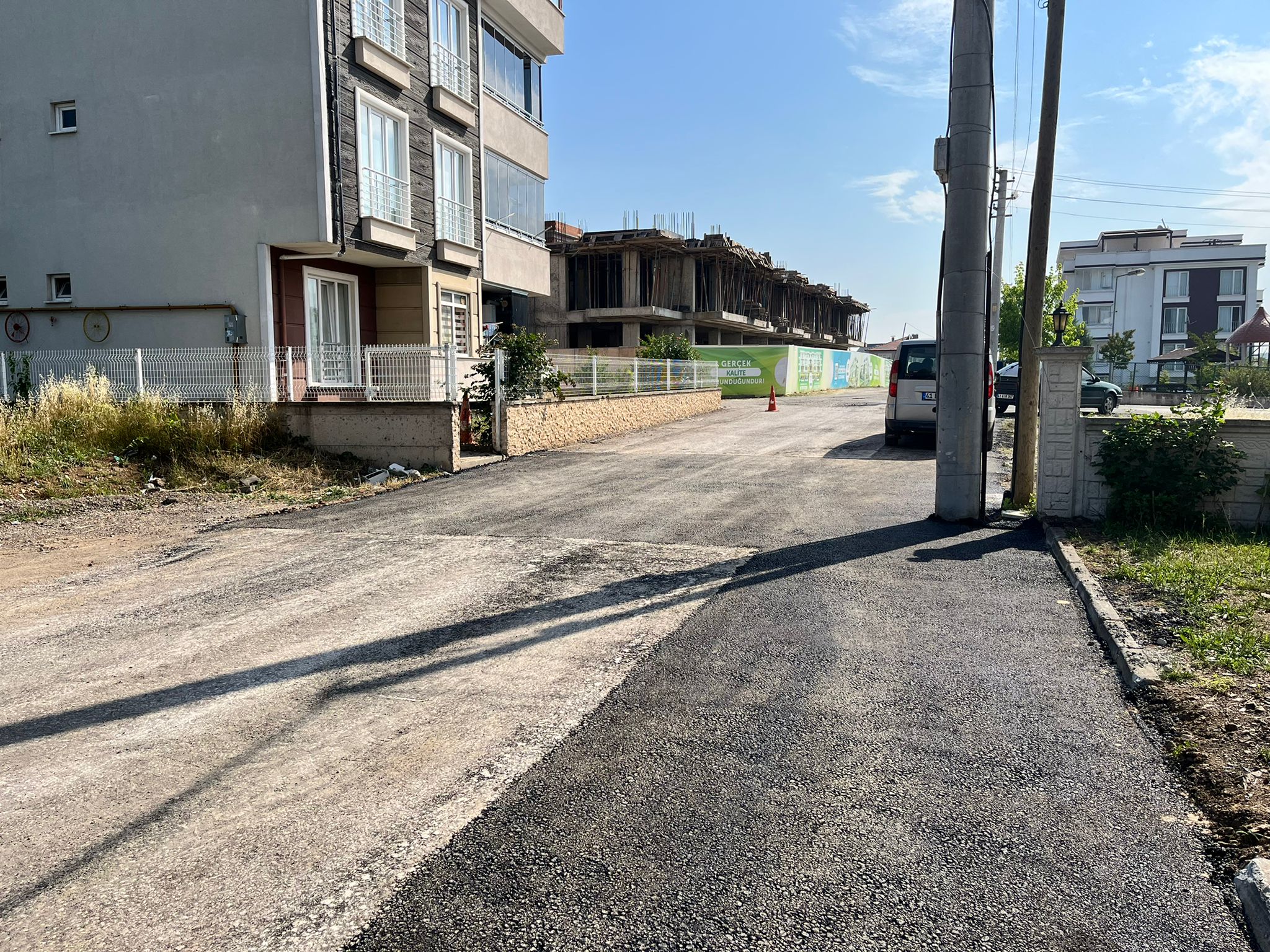 BAŞİSKELE BARBAROS MAHALLESİ’NDE ÜSTYAPI ÇALIŞMALARI SÜRÜYOR