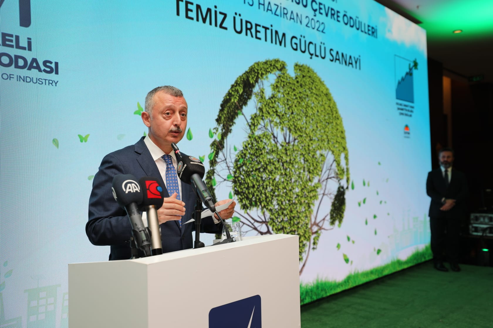 BAŞKAN BÜYÜKAKIN: SANAYİNİN İHTİYAÇ DUYDUĞU SUYU, GERİ KAZANIMLA VEREBİLİRİZ