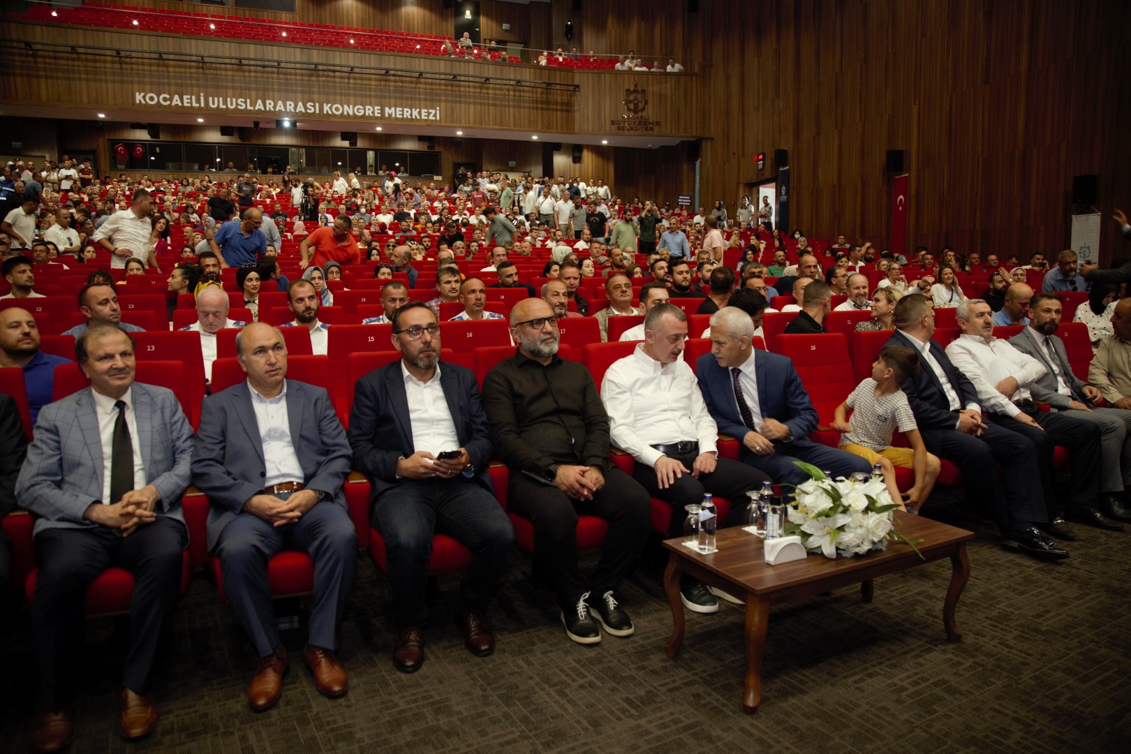 BAŞKAN BÜYÜKAKIN: %30 ZAM SİZE HELAL OLSUN