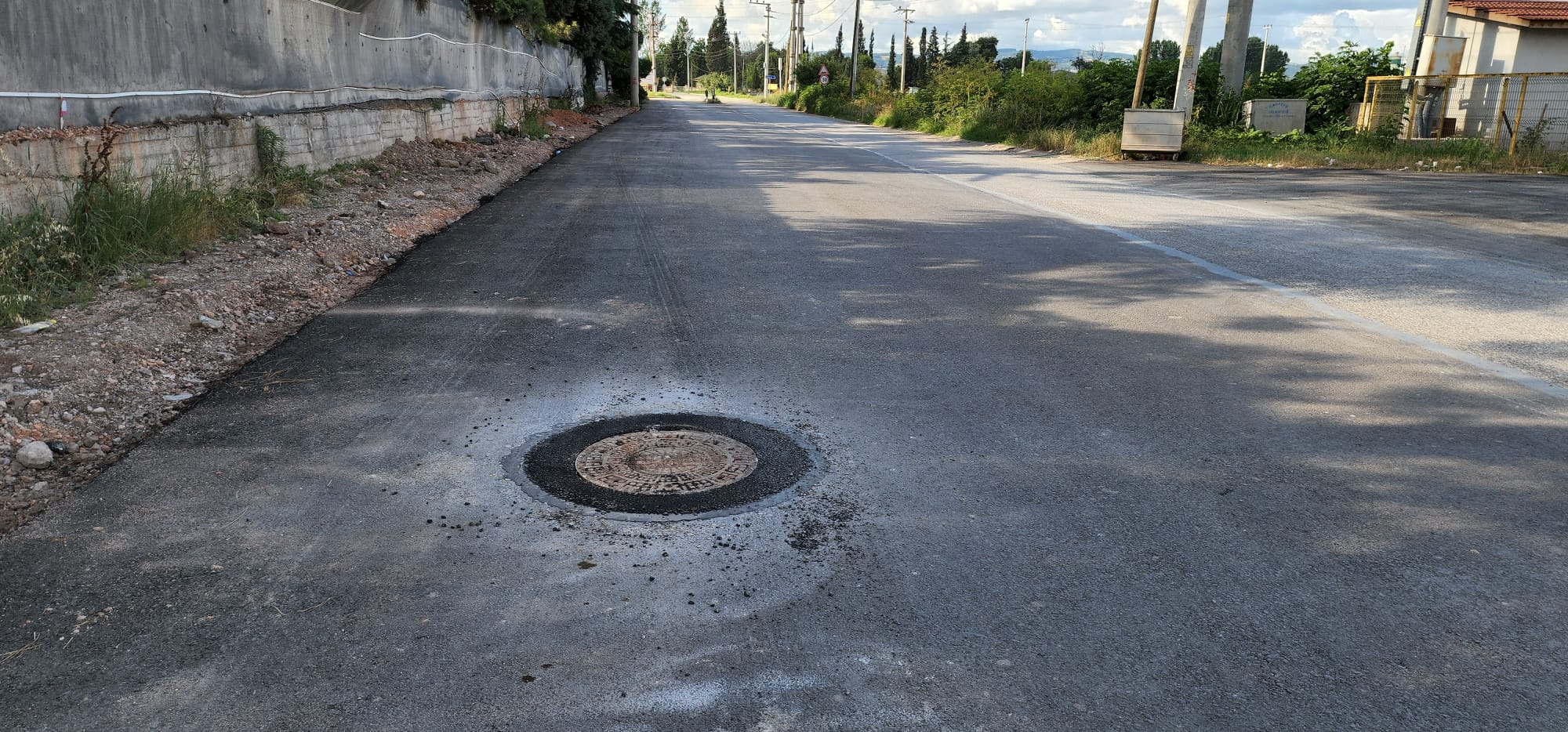 KARTEPE BÖLGESİNDE ÜSTYAPI ÇALIŞMALARI SÜRÜYOR