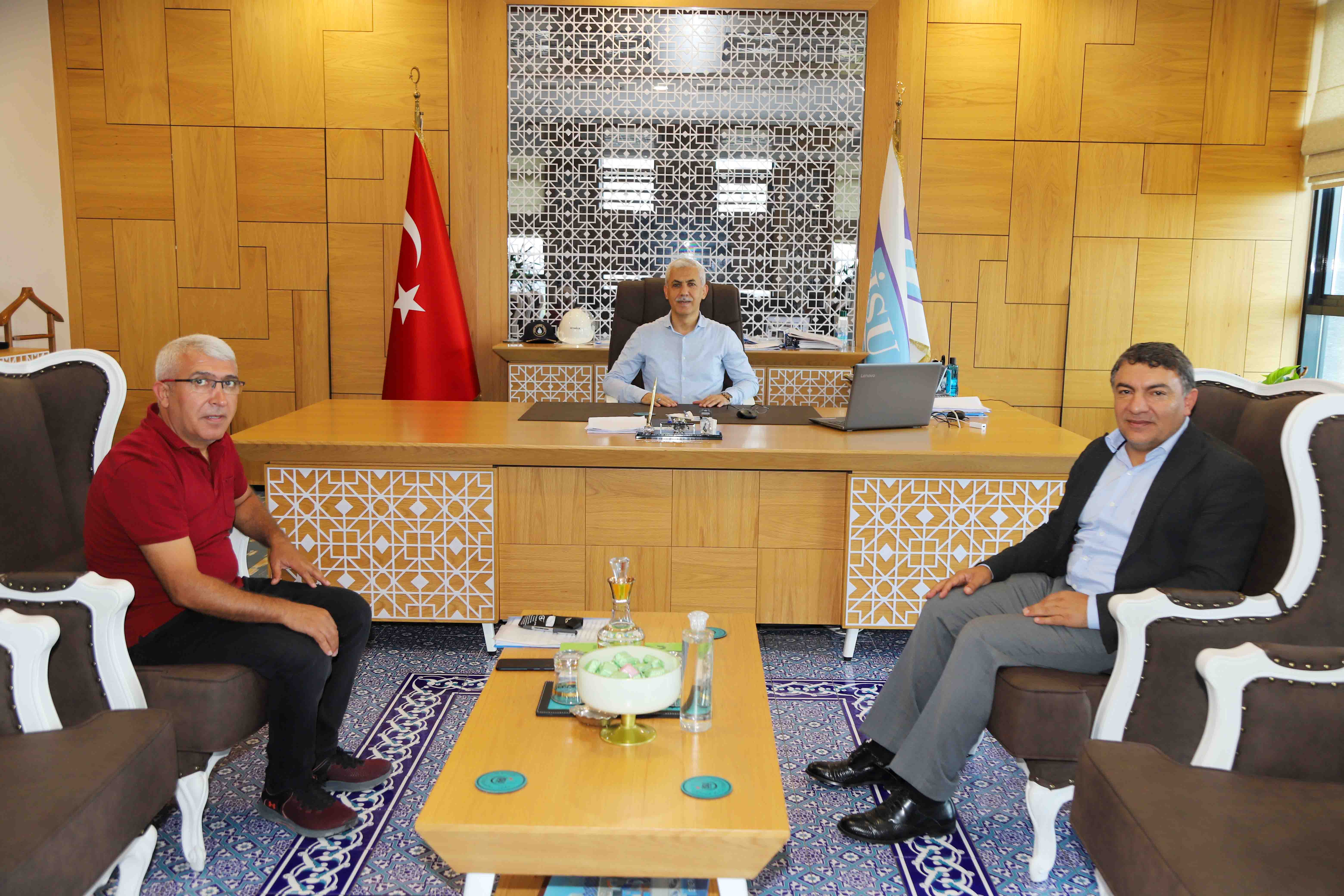 DİLOVASI’NDA YAĞMURSUYU ALTYAPI ÇALIŞMALARI : GENEL MÜDÜR VE BAŞKAN BİR ARAYA GELDİ