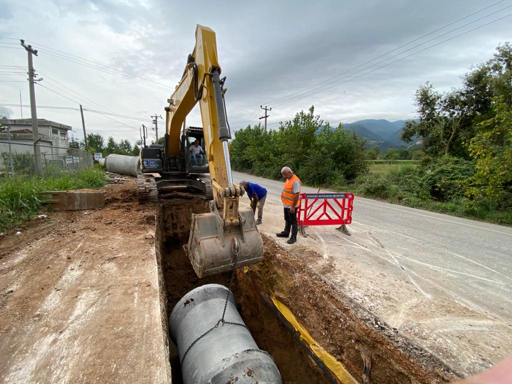 KARTEPE SUADİYE ÇEPNİ MAHALLESİ BAĞDAT CADDESİNDE ALTYAPI PROBLEMLERİNE SON VERİLİYOR