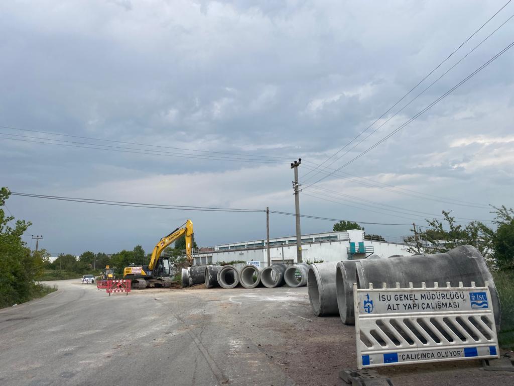 KARTEPE SUADİYE ÇEPNİ MAHALLESİ BAĞDAT CADDESİNDE ALTYAPI PROBLEMLERİNE SON VERİLİYOR