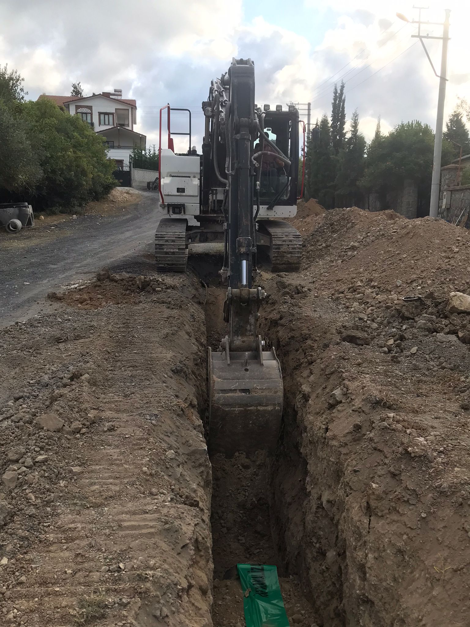 DİLOVASI TAVŞANCIL MAHALLESİNE YENİ ALTYAPI HATTI