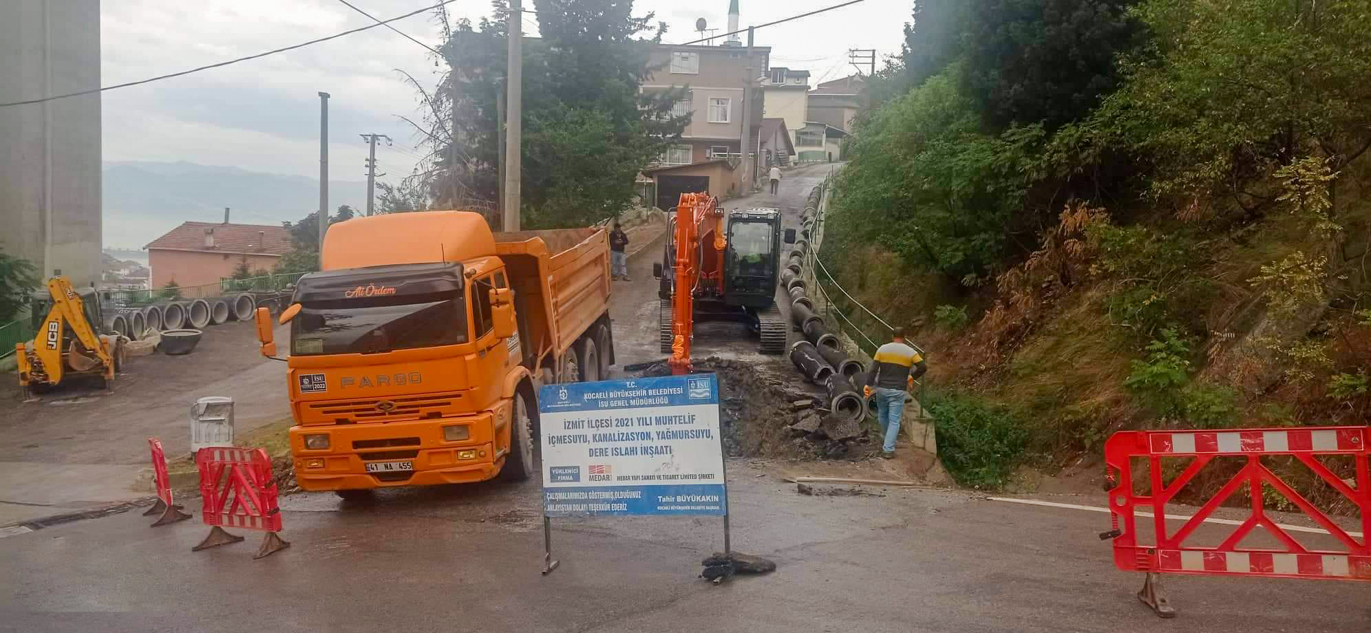 İZMİT SERDAR MAHALLESİ ORKİDE SOKAK’TA  ALTYAPI HATLARI YENİLENİYOR