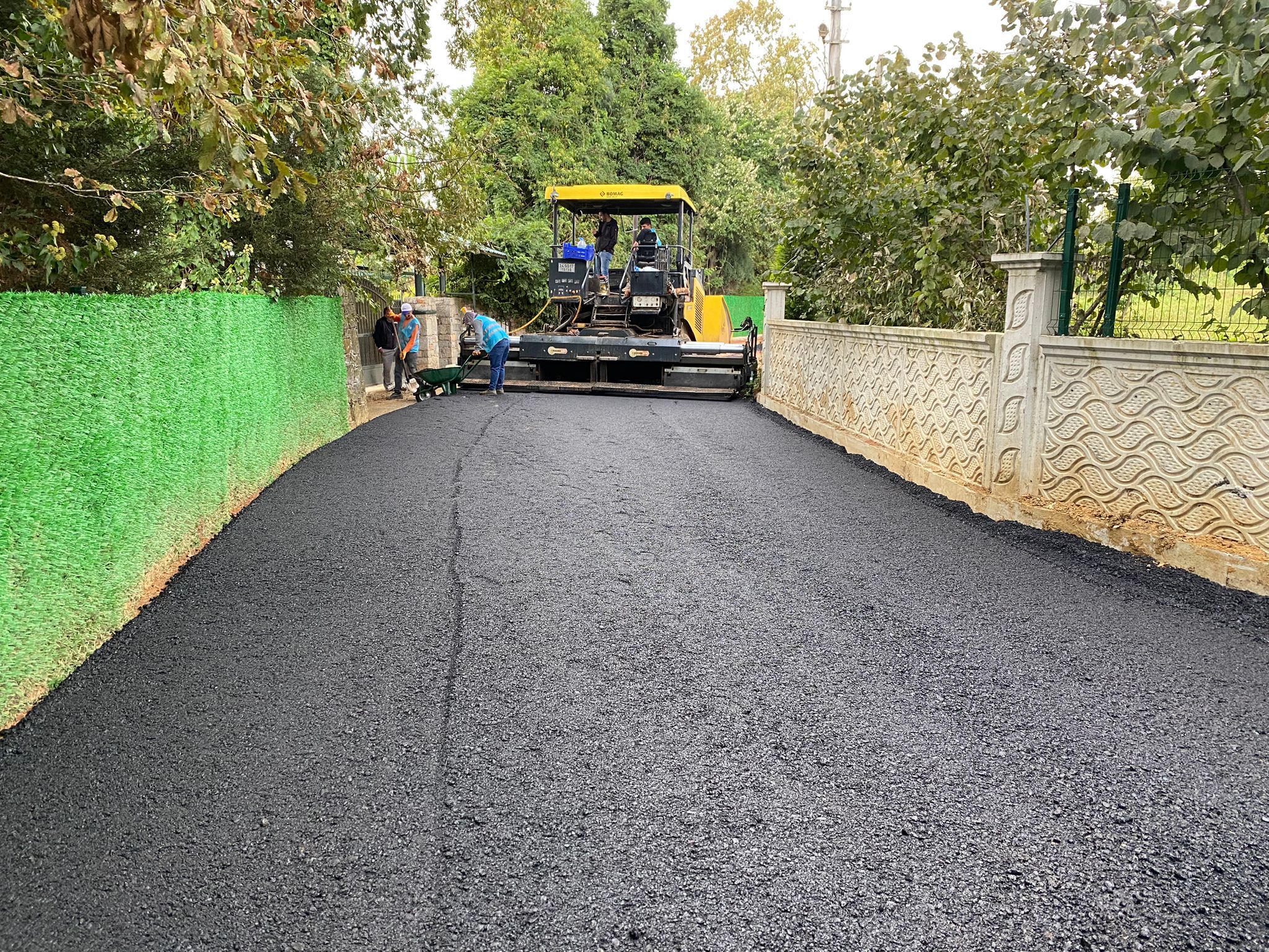 KARTEPE UZUNTARLA’DA ALTYAPI SONRASI ASFALT SERİMİ 
