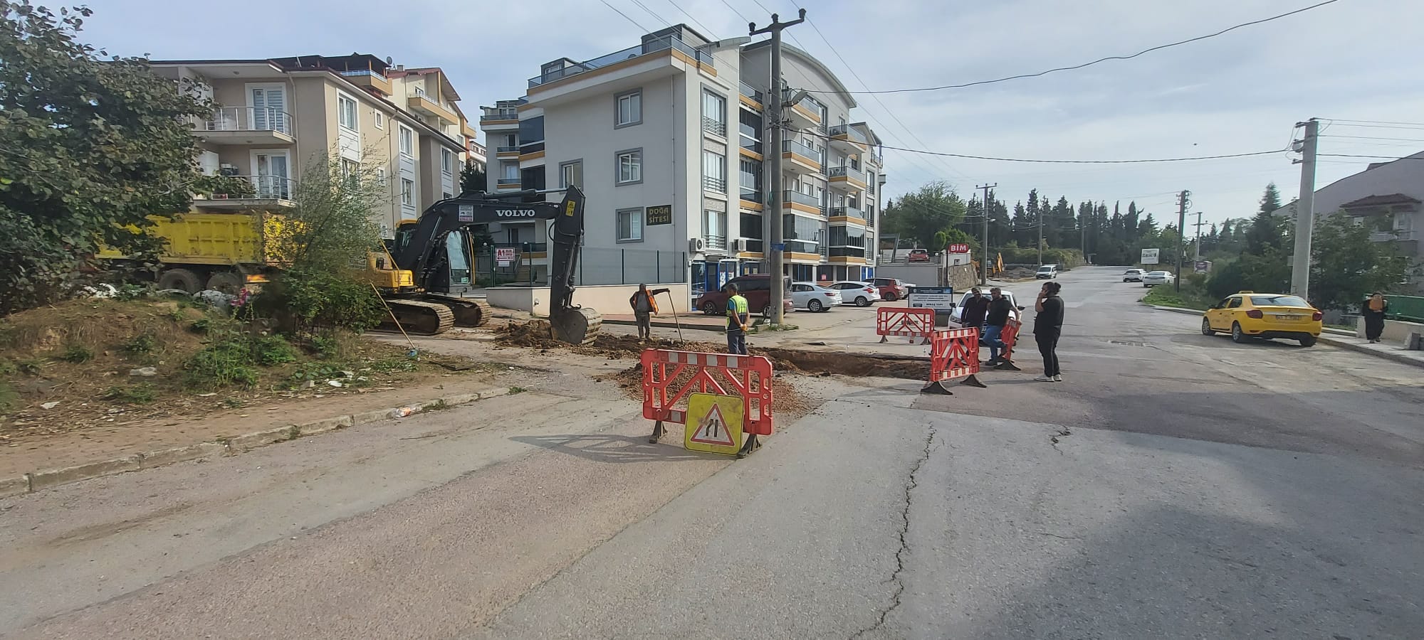 İZMİT ORHAN MAHALLESİNDE YENİ YAĞMURSUYU HATTI