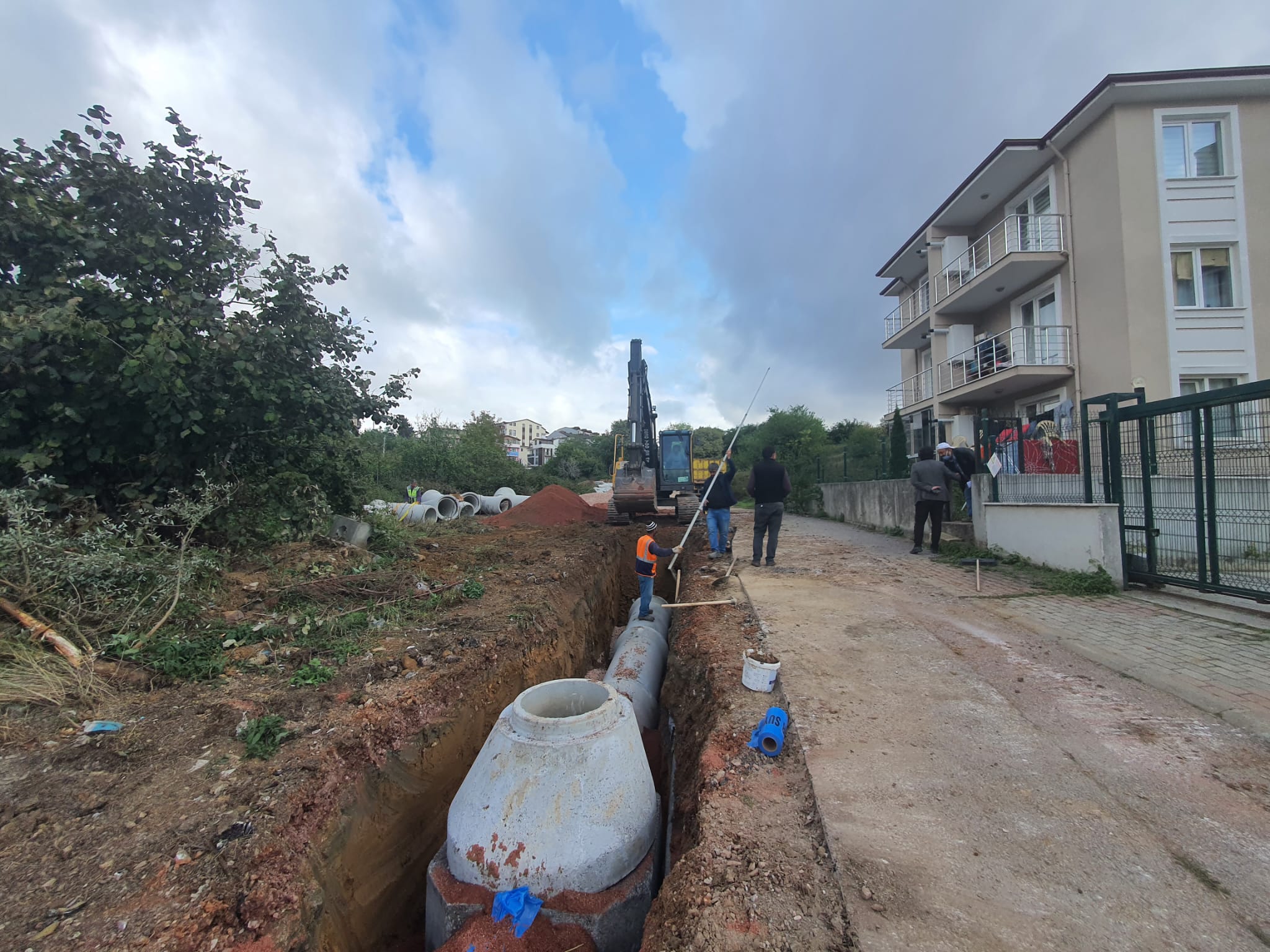 İZMİT ORHAN MAHALLESİNDE YENİ YAĞMURSUYU HATTI