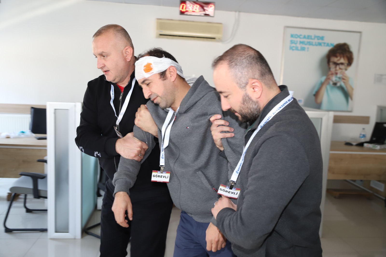 İSU’DAN 12 İLÇE ŞUBE MÜDÜRLÜĞÜ’NDE DEPREM TATBİKATI