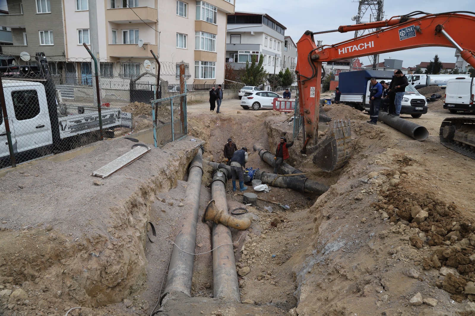 DARICA’DA DÖRT KOLDAN İÇME SUYU BAĞLANTI ÇALIŞMASI