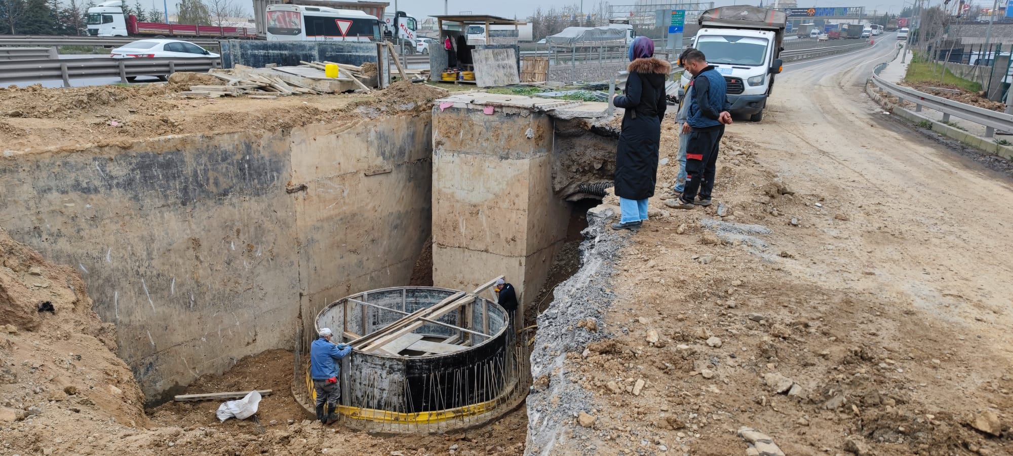GEBZE DOĞU KAVŞAĞINDA YAĞMURSUYU PROBLEMİNE SON