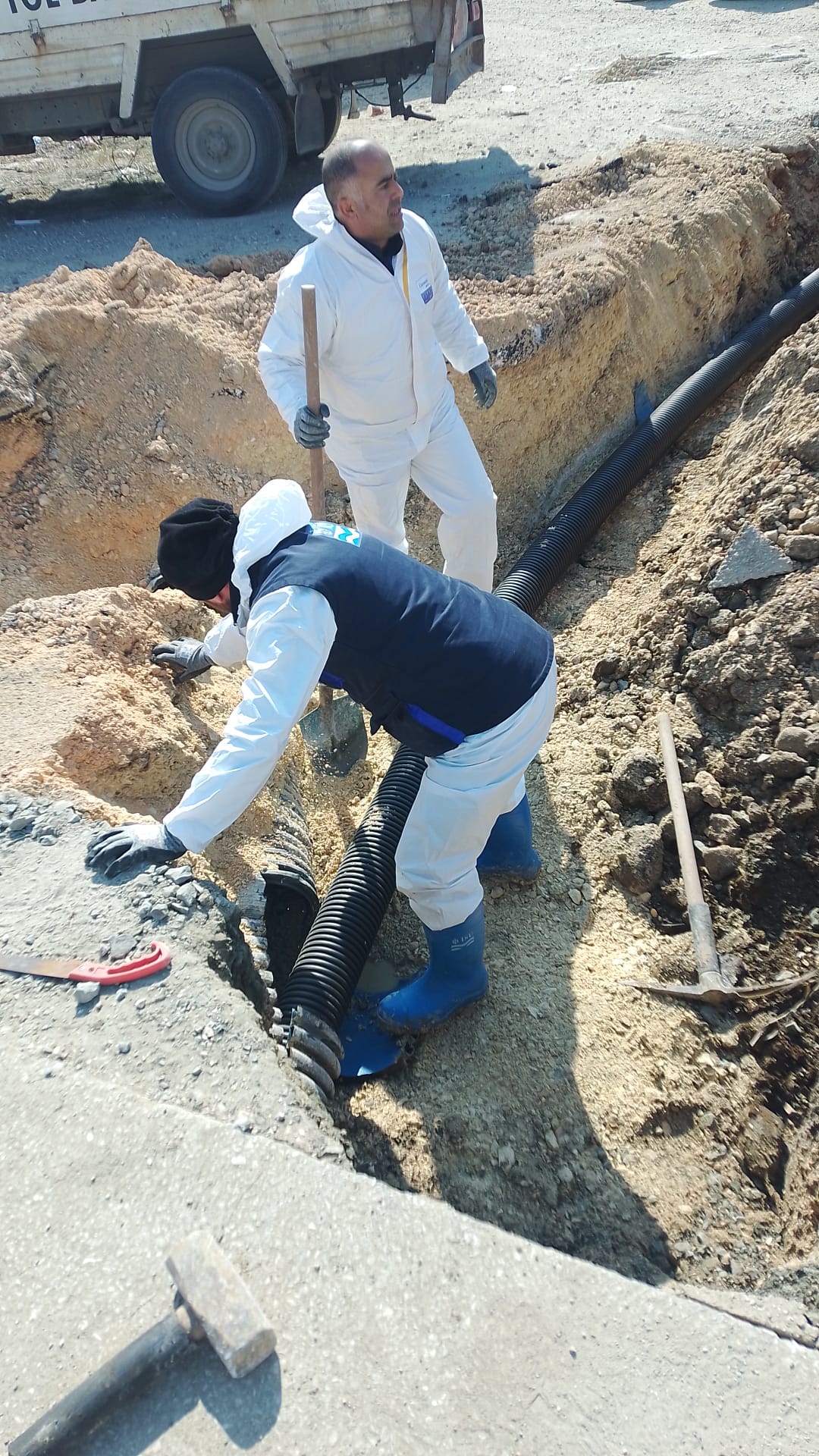 İSU, 27 EKİP VE 68 PERSONEL İLE DEPREM BÖLGESİNDE