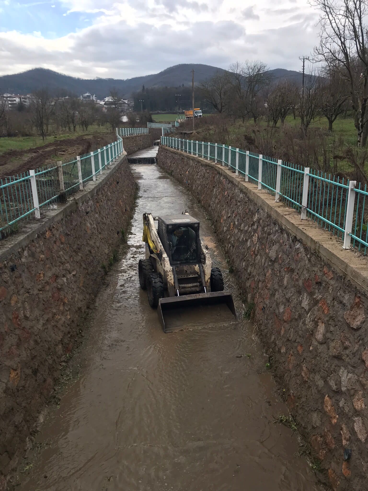 KOCAELİ’DE 3 AYDA 61 KİLOMETRE DERE TEMİZLİĞİ YAPILDI