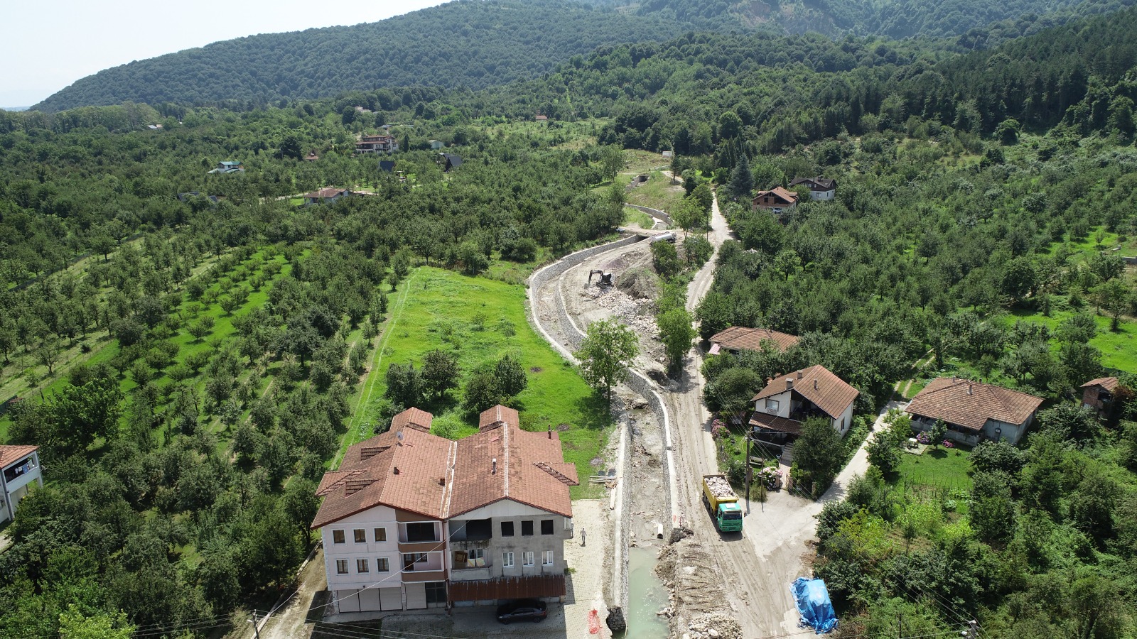 KARTEPE’DE ALTYAPI ÇALIŞMALARI SON SÜRAT DEVAM EDİYOR