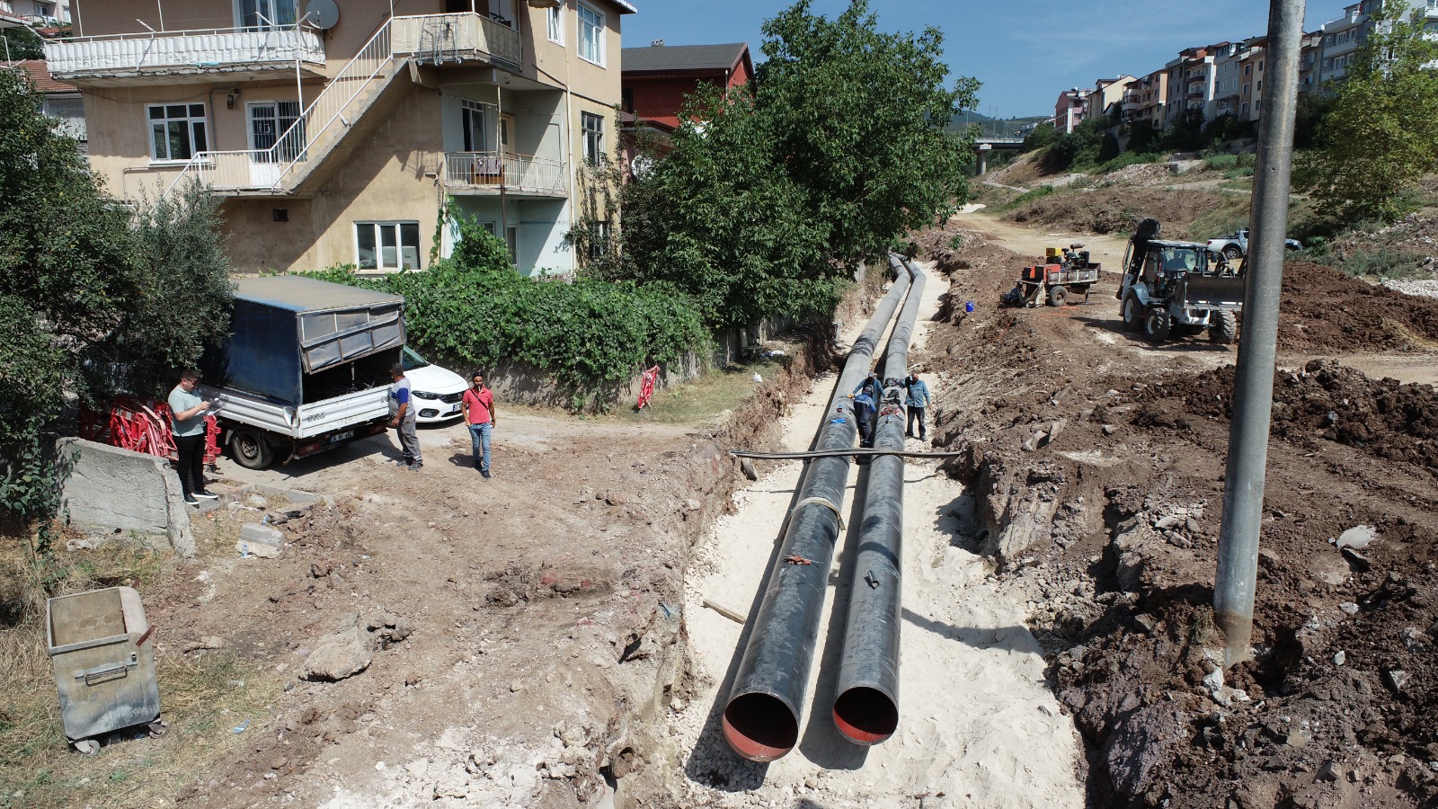 DERİNCE KÖPRÜLÜ KAVŞAK ÇALIŞMALARI KAPSAMINDA  ALTYAPI HATLARI DEPLASE EDİLİYOR