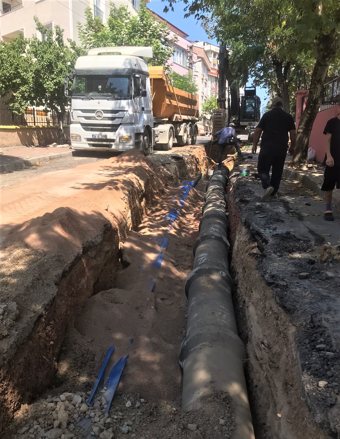GEBZE KÖŞKLÜÇEŞME MAHALLESİ’NE YENİ ALTYAPI HATLARI YAPILIYOR