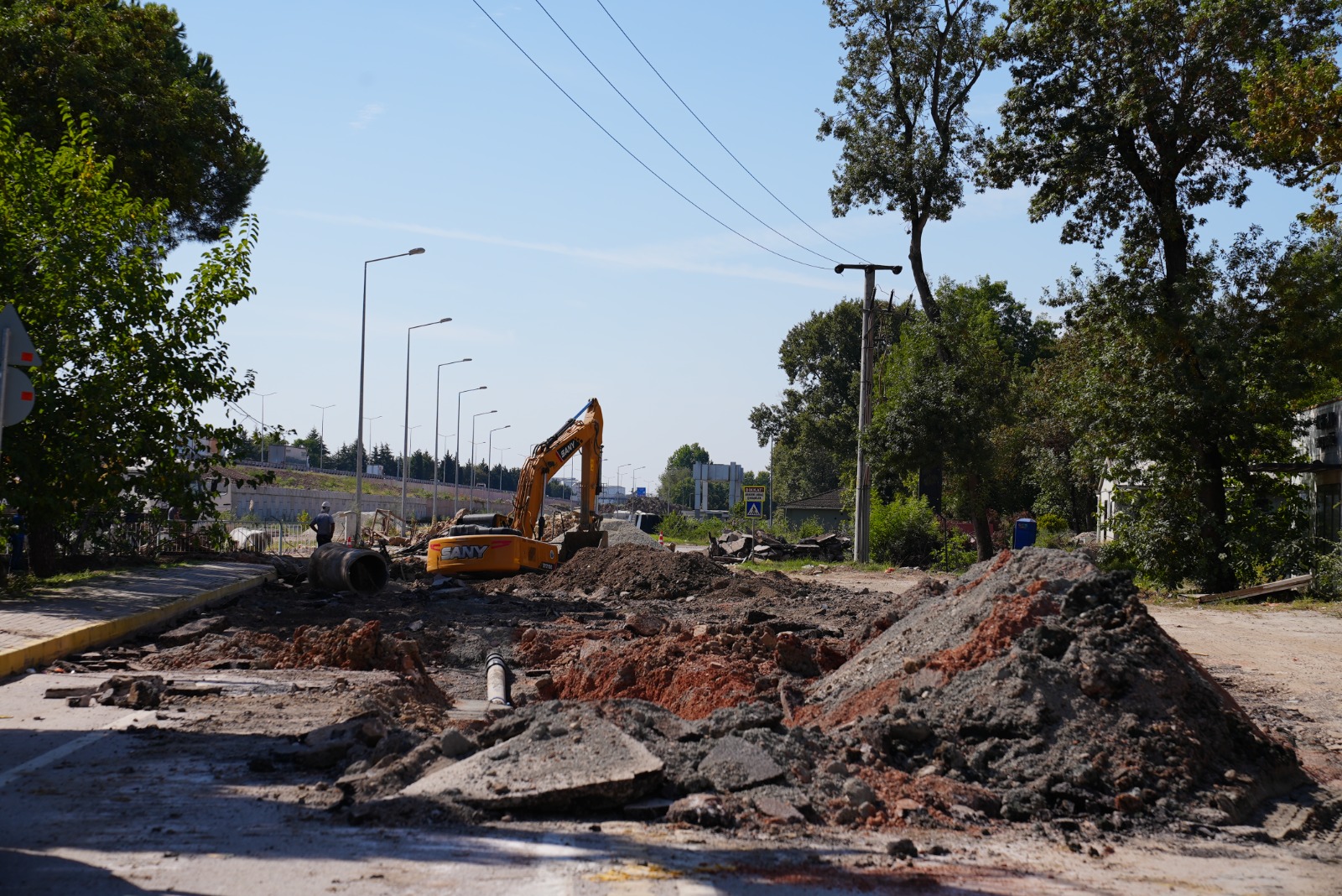 KARTEPE KULE DERESİ'NDE MENFEZ ÇALIŞMALARI BAŞLADI