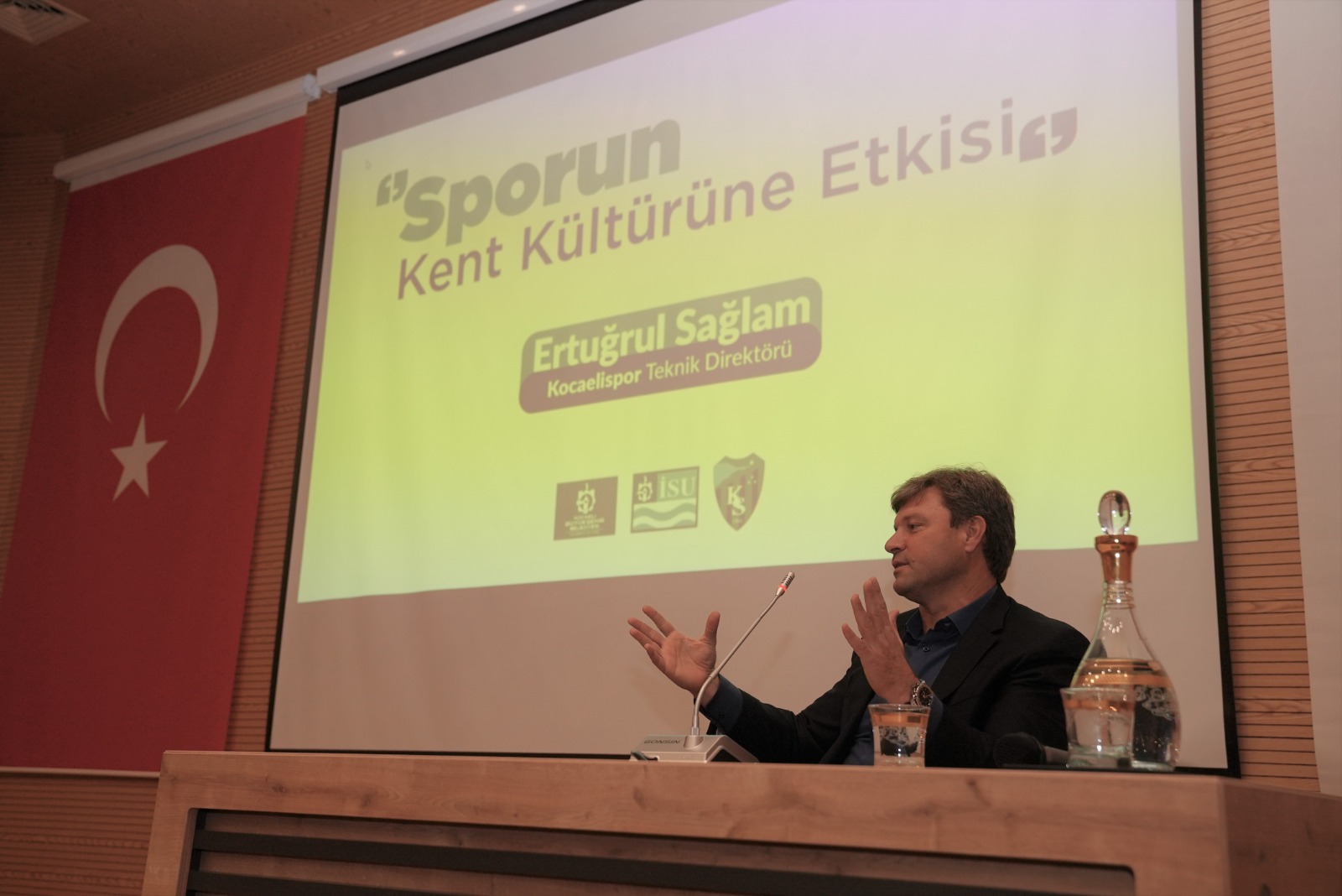 KOCAELİSPOR TEKNİK DİREKTÖRÜ ERTUĞRUL SAĞLAM, İSU PERSONELİYLE BİR ARAYA GELDİ
