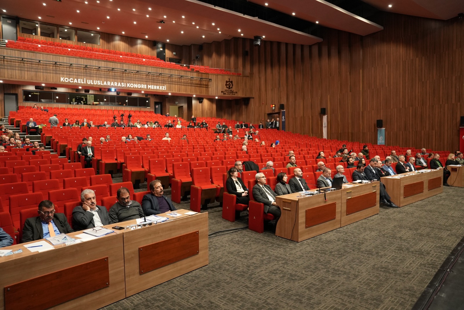 İSU’DA SU FATURALARINA AYLIK YANSIYAN TÜFE UYGULAMASI KALDIRILDI 