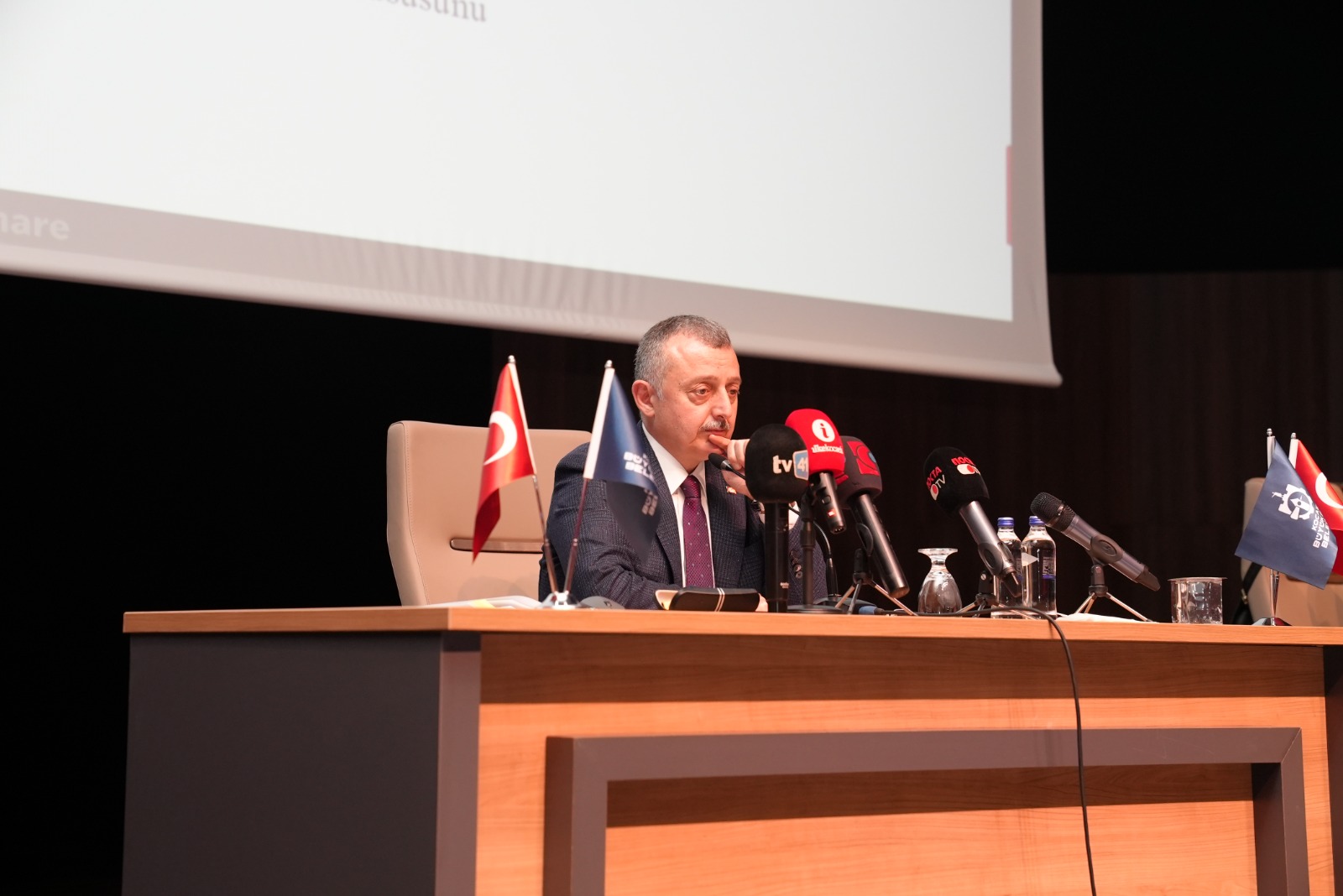 İSU’DA SU FATURALARINA AYLIK YANSIYAN TÜFE UYGULAMASI KALDIRILDI 