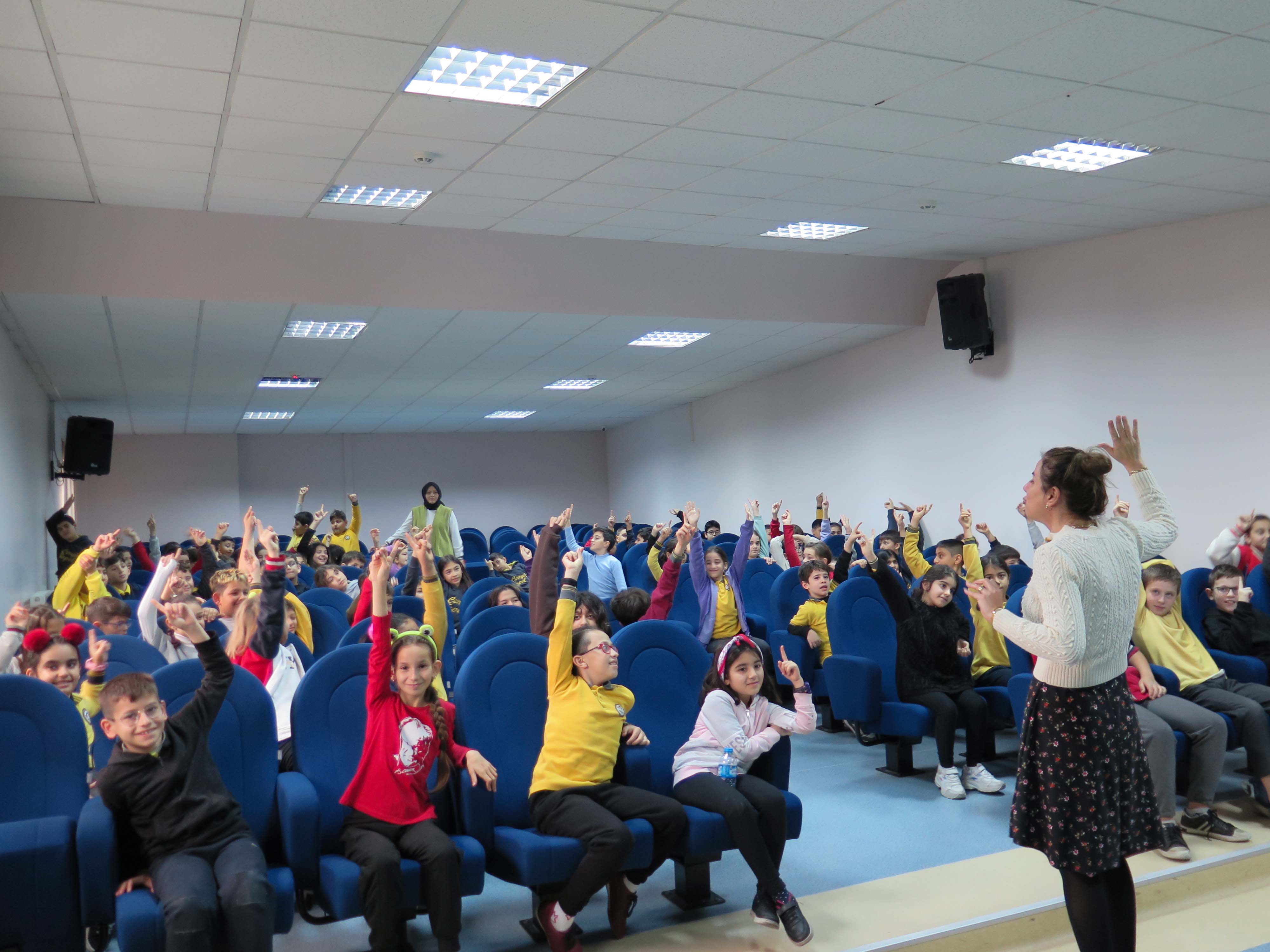 İSU, 2023 YILINDA 11 BİN 379 ÖĞRENCİYE “SU VE ÇEVRE BİLİNCİ SEMİNERİ” GERÇEKLEŞTİRDİ