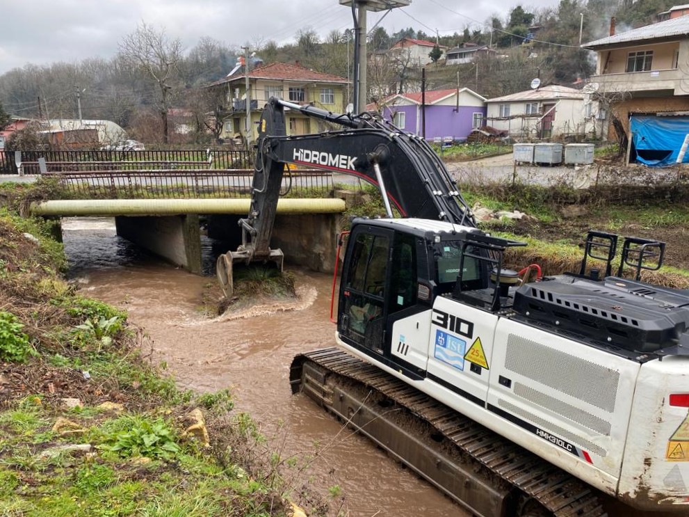 KOCAELİ’DE SON 3 AYDA 108 BİN 650 METRE DERE TEMİZLİĞİ YAPILDI