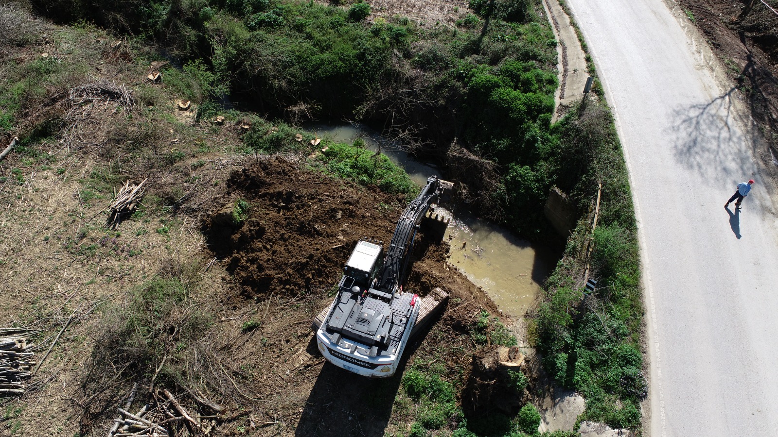 KOCAELİ’DE SON 3 AYDA 108 BİN 650 METRE DERE TEMİZLİĞİ YAPILDI