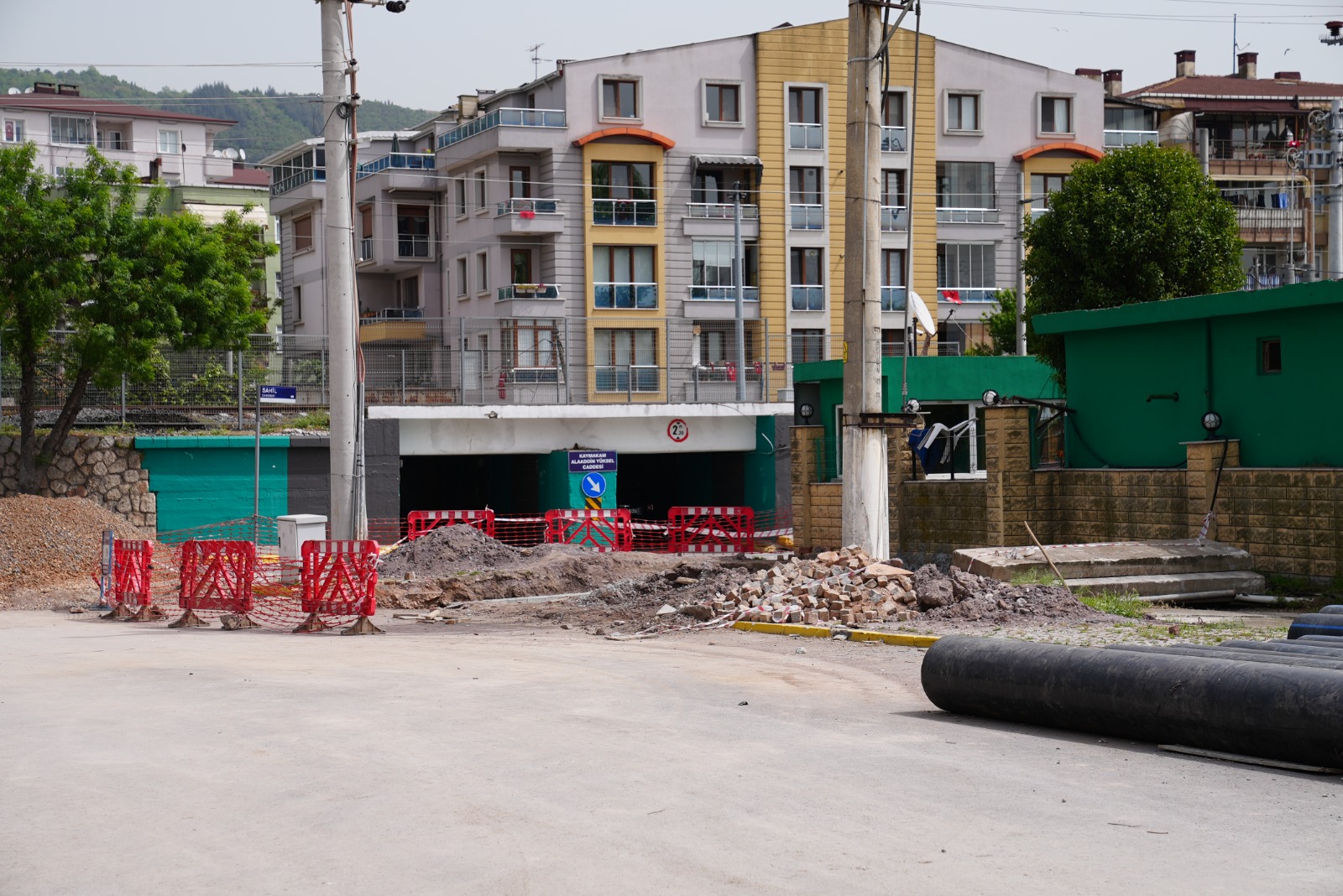 İSU’DAN KÖRFEZ’DE BULUNAN ALT GEÇİDE KALICI ÇÖZÜM
