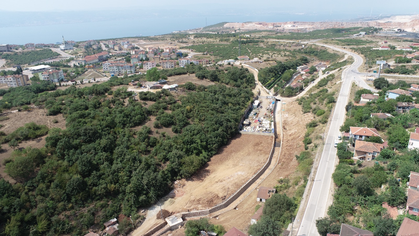 KÖRFEZ HEREKE TAŞOCAĞI DERESİ’NDE SEL VE TAŞKINLARA KARŞI DERE ISLAH ÇALIŞMASI