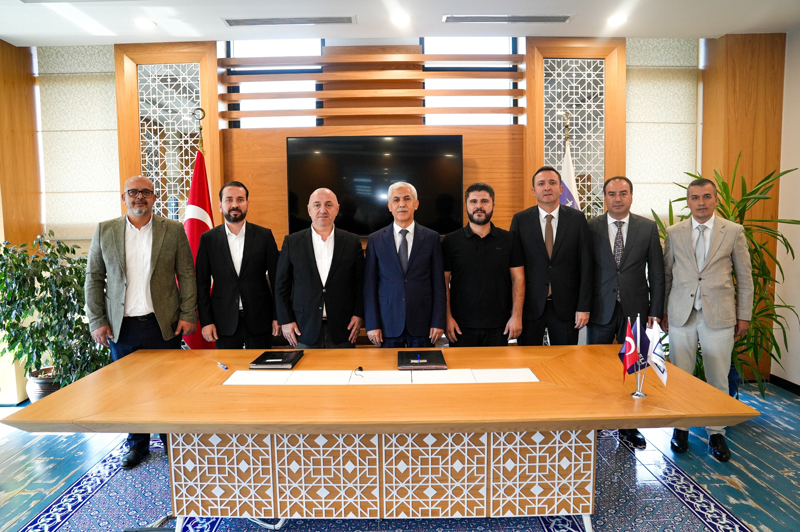 İSU,  ‘DİJİTAL DÖNÜŞÜM’ İLE VATANDAŞLARA ZAMANDAN TASARRUF SAĞLIYOR, İSU VE DARICA BELEDİYESİ ARASINDA PROTOKOL İMZALANDI
