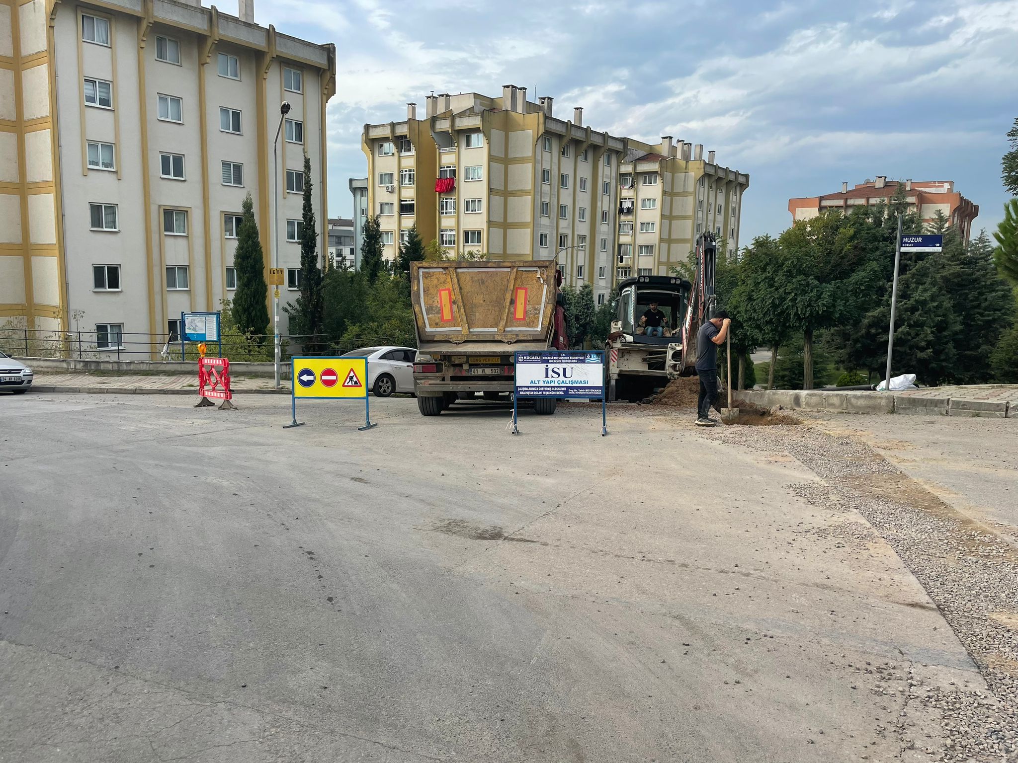 ŞEKERPINAR’DA 2 KİLOMETRE İÇME SUYU HATTI YENİLENDİ