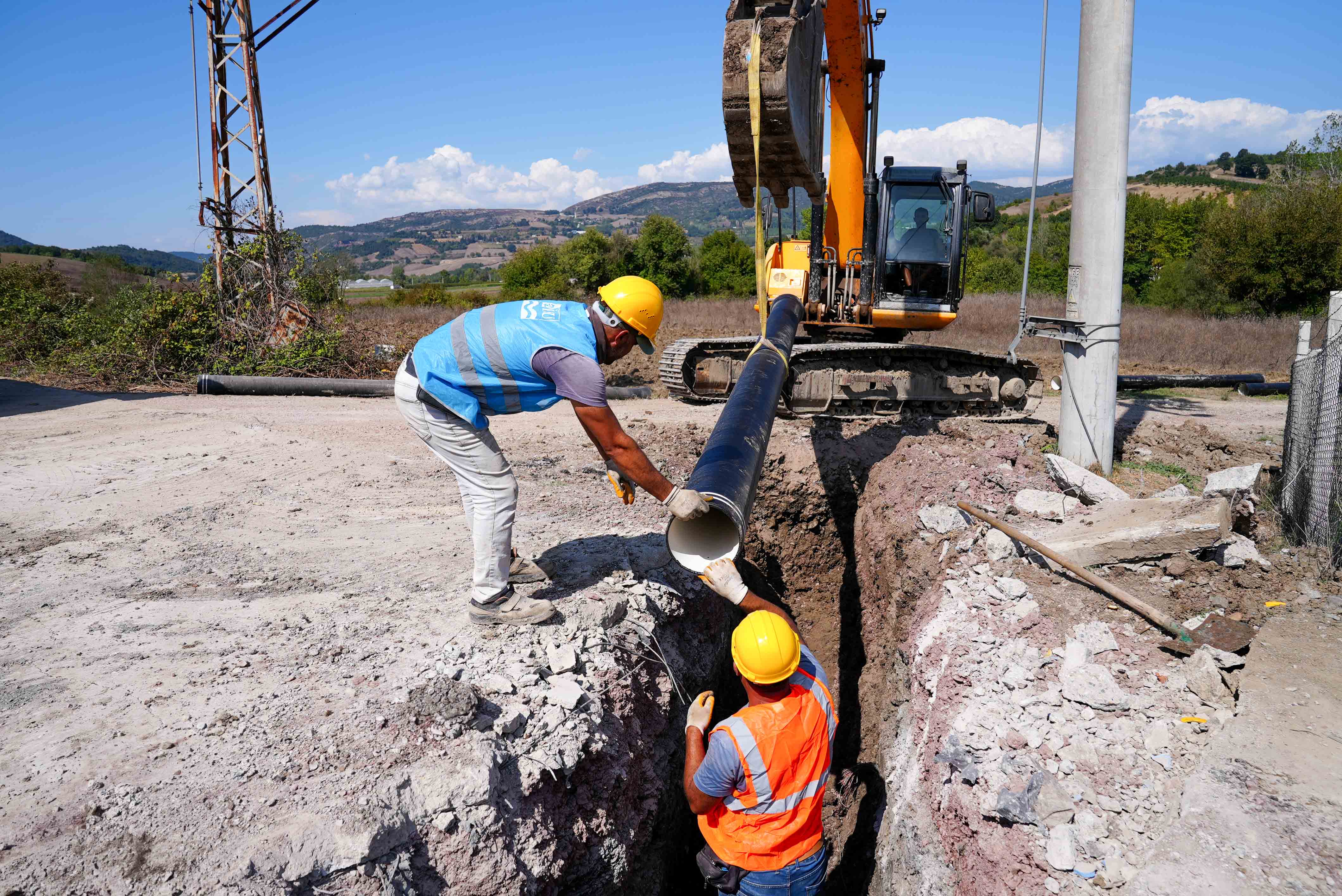 İSU'DAN KARAMÜRSEL İLÇESİ'NE 37 KİLOMETRELİK ALTYAPI SEFERBERLİĞİ