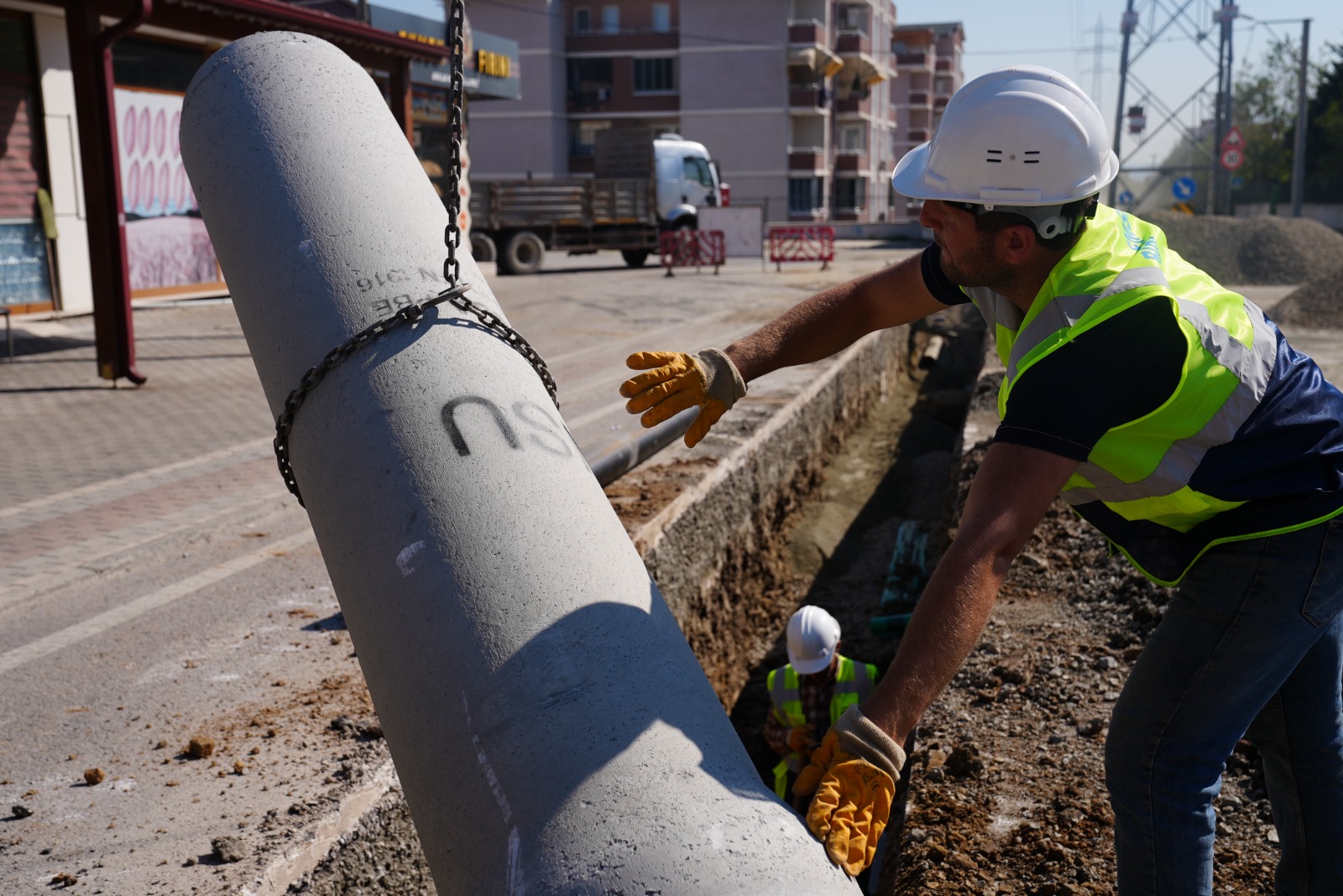 GÖLCÜK ÇİFTLİK MAHALLESİ ALTYAPI HATLARI BAŞTAN AŞAĞI YENİLENİYOR: 41,8 KİLOMETRE YENİ ALTYAPI HATTI YAPILACAK