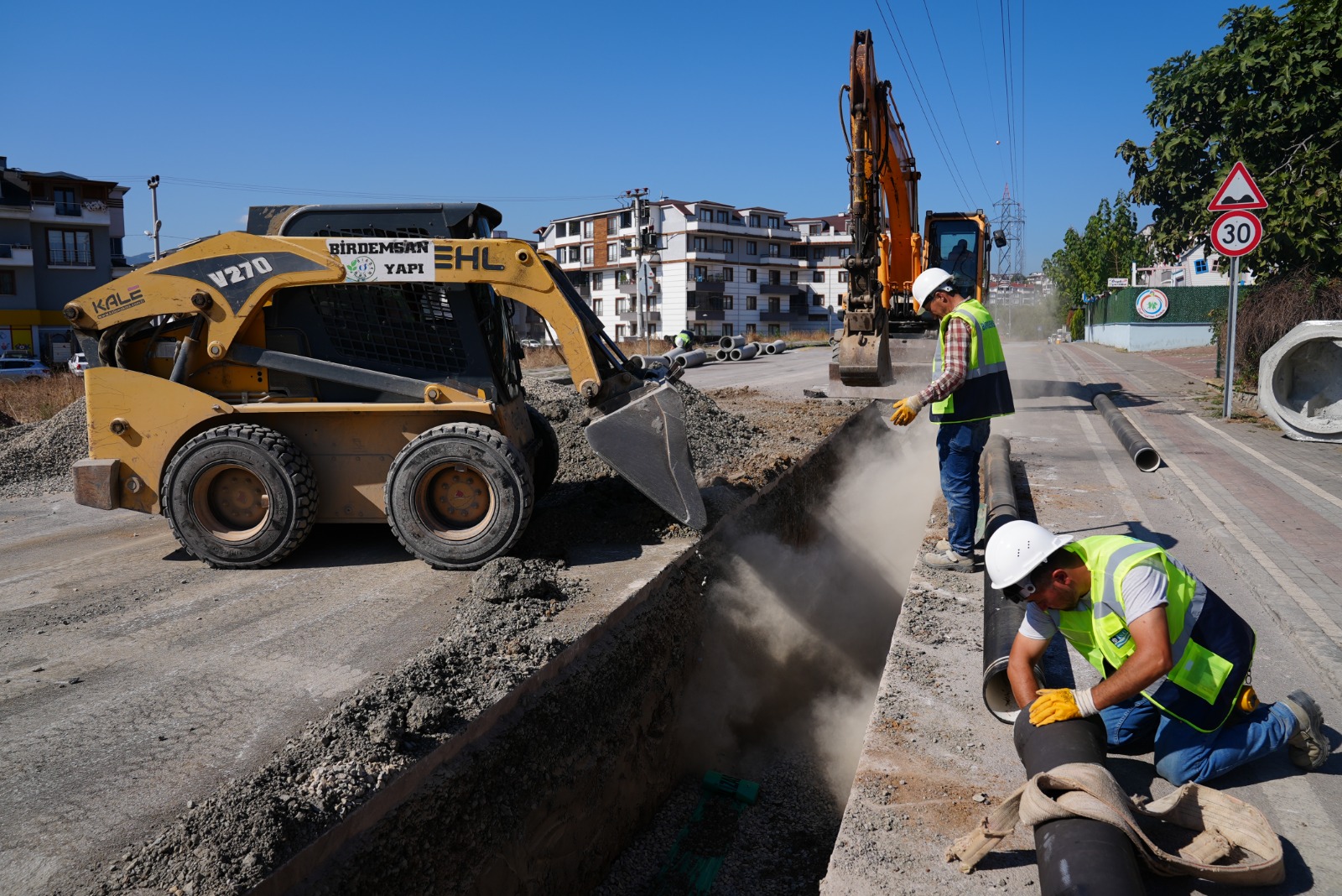 GÖLCÜK ÇİFTLİK MAHALLESİ ALTYAPI HATLARI BAŞTAN AŞAĞI YENİLENİYOR: 41,8 KİLOMETRE YENİ ALTYAPI HATTI YAPILACAK