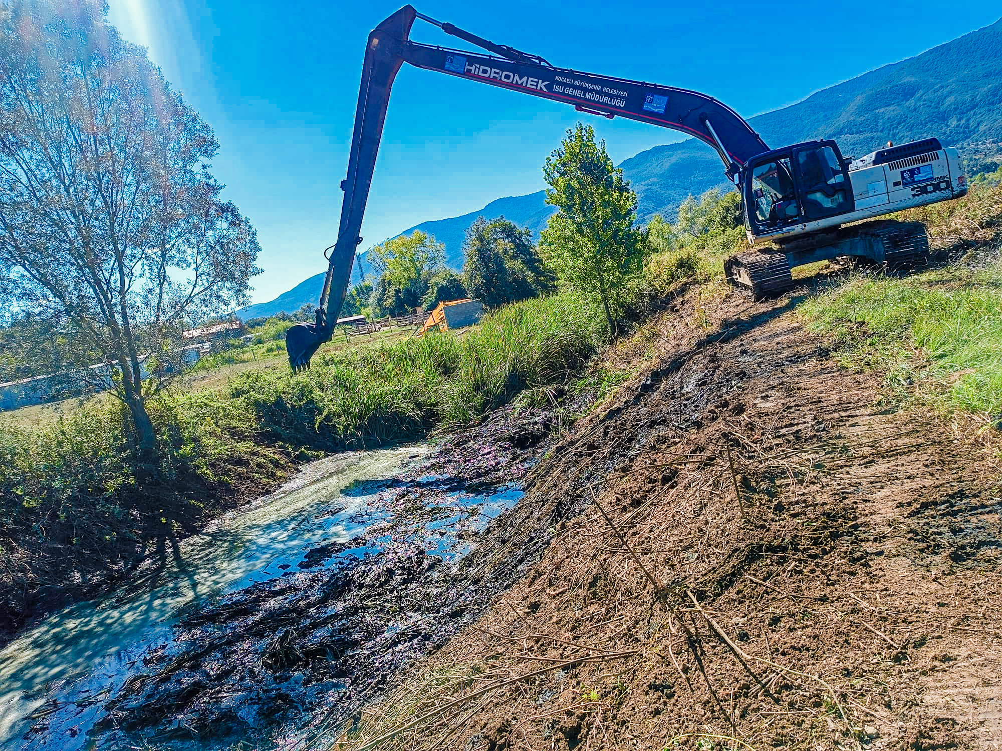  2024 YILININ İLK DOKUZ AYINDA KOCAELİ’DE 367.650 METRE DERE TEMİZLİĞİ YAPILDI