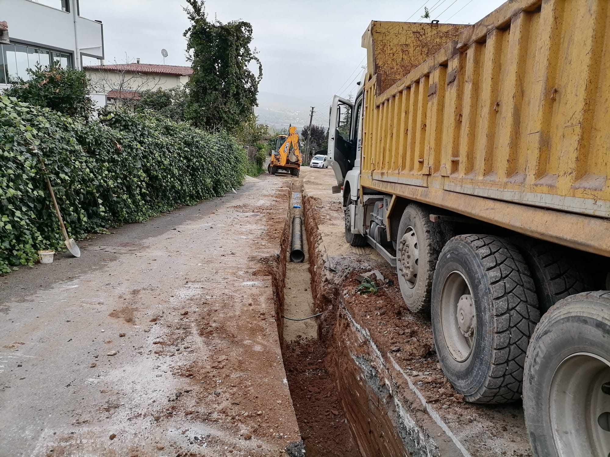 İSU, MAŞUKİYE İÇME SUYU BASMA HATTI ÇALIŞMALARINA DEVAM EDİYOR