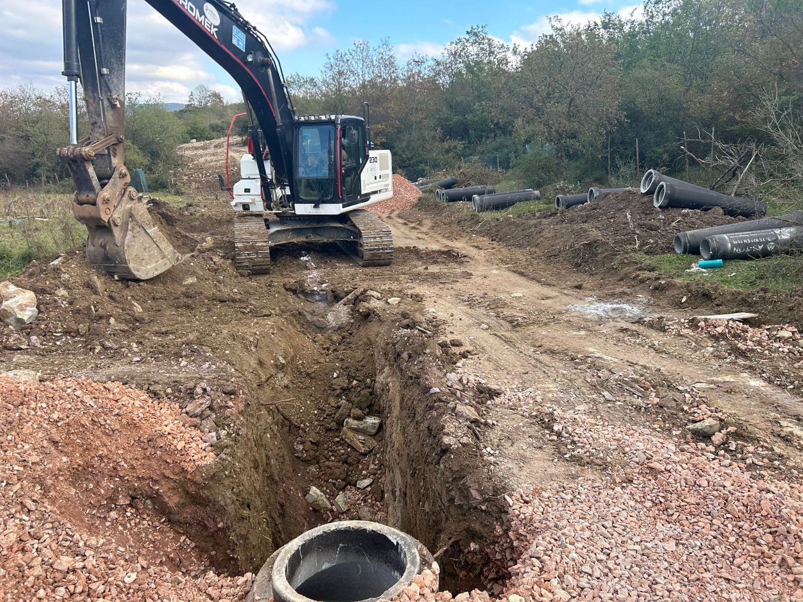 İLİMTEPE’NİN GELECEĞİ İÇİN 9 BİN 134 METRE YENİ KANALİZASYON HATTI