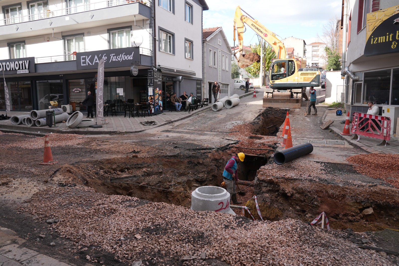  İSU’DAN DERİNCE DENİZCİLER CADDESİ’NE 30 MİLYONLUK ALTYAPI YATIRIMI