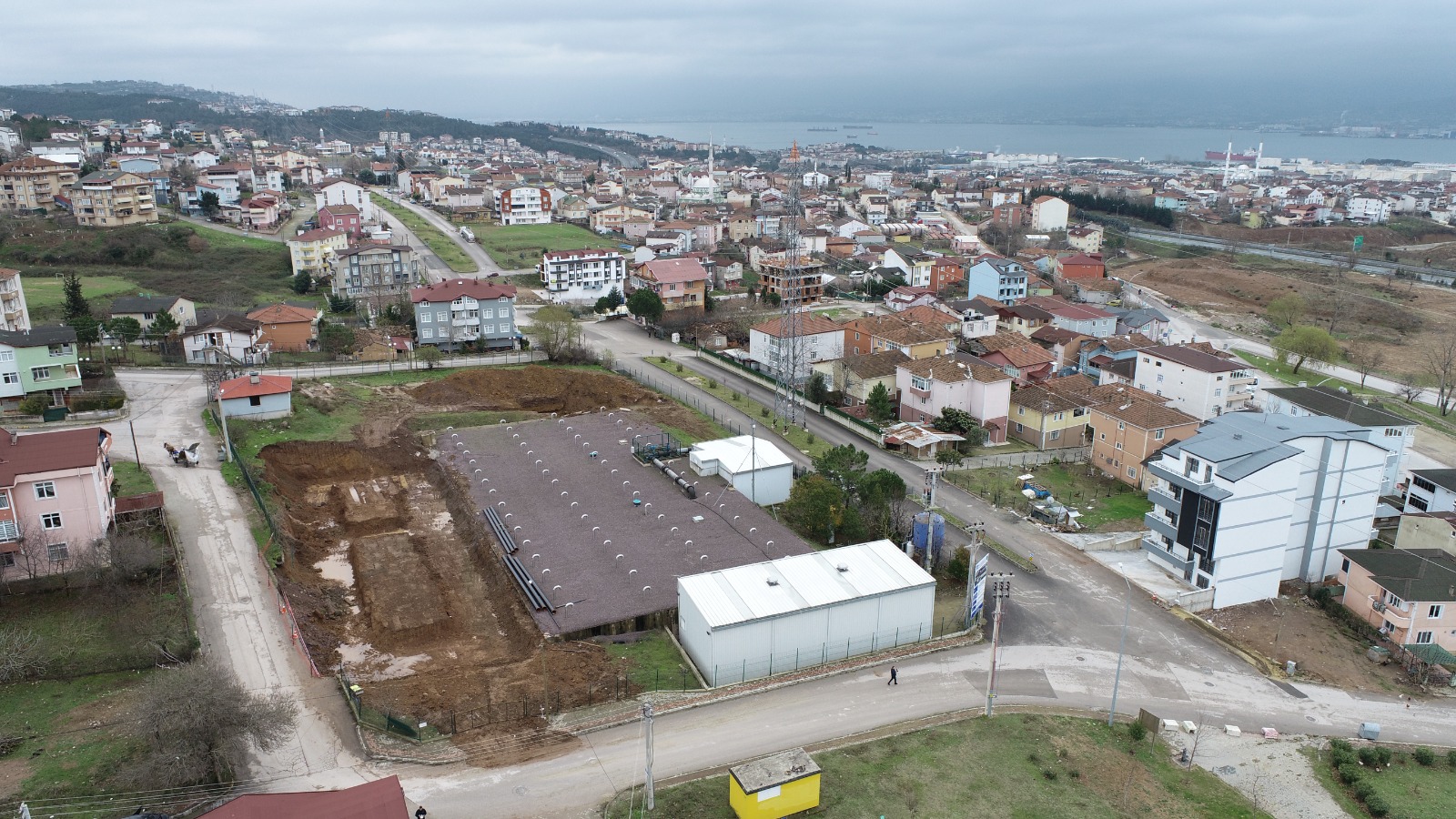 DERİNCE ÇINARLIDERE SUYUNUN ARITILARAK ABONELERE SAĞLANMASI İÇİN ÇALIŞMALAR BAŞLADI